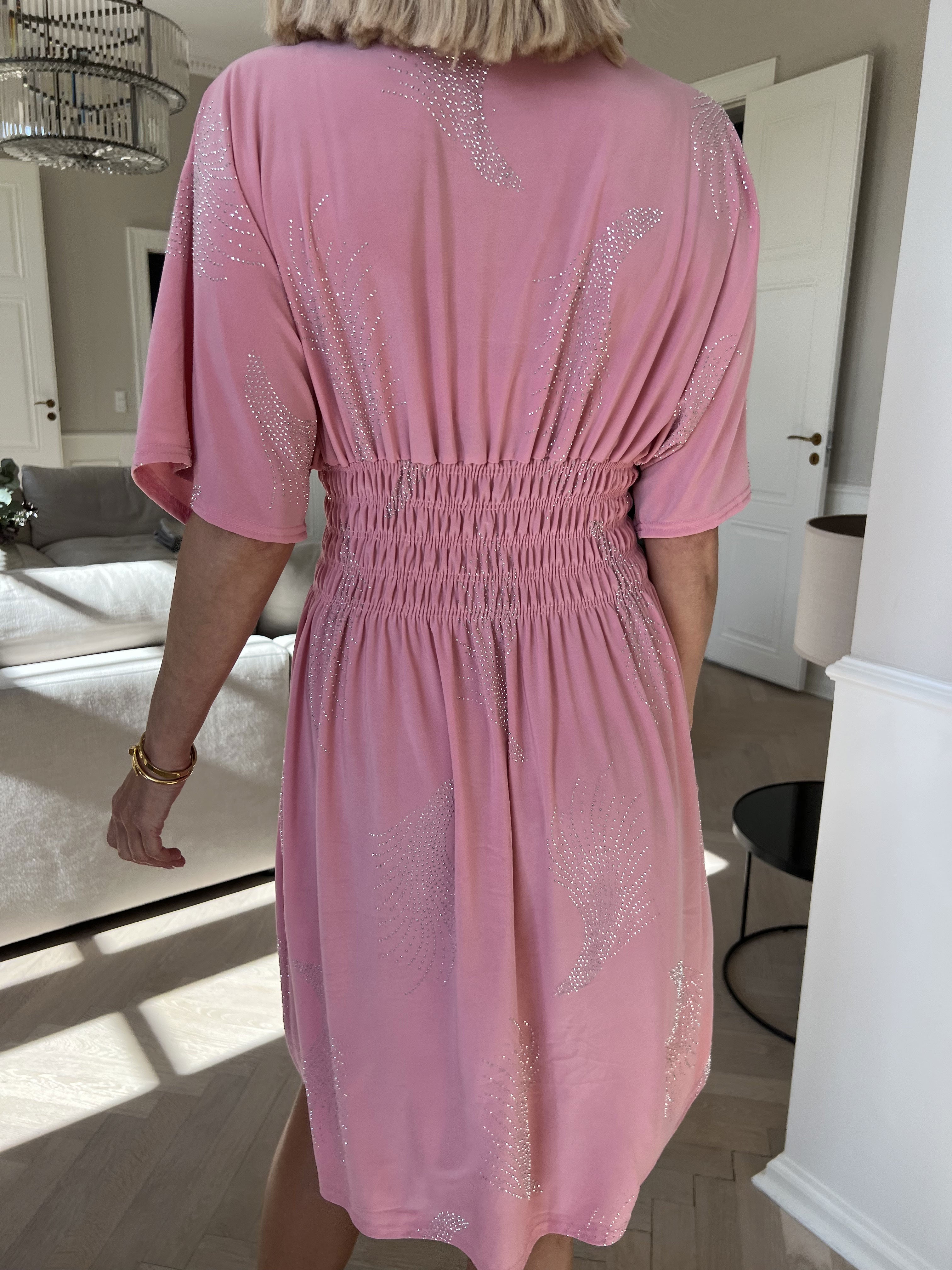 Pams Leaf Crystal Short - Elastisk kjole med mønster af similisten