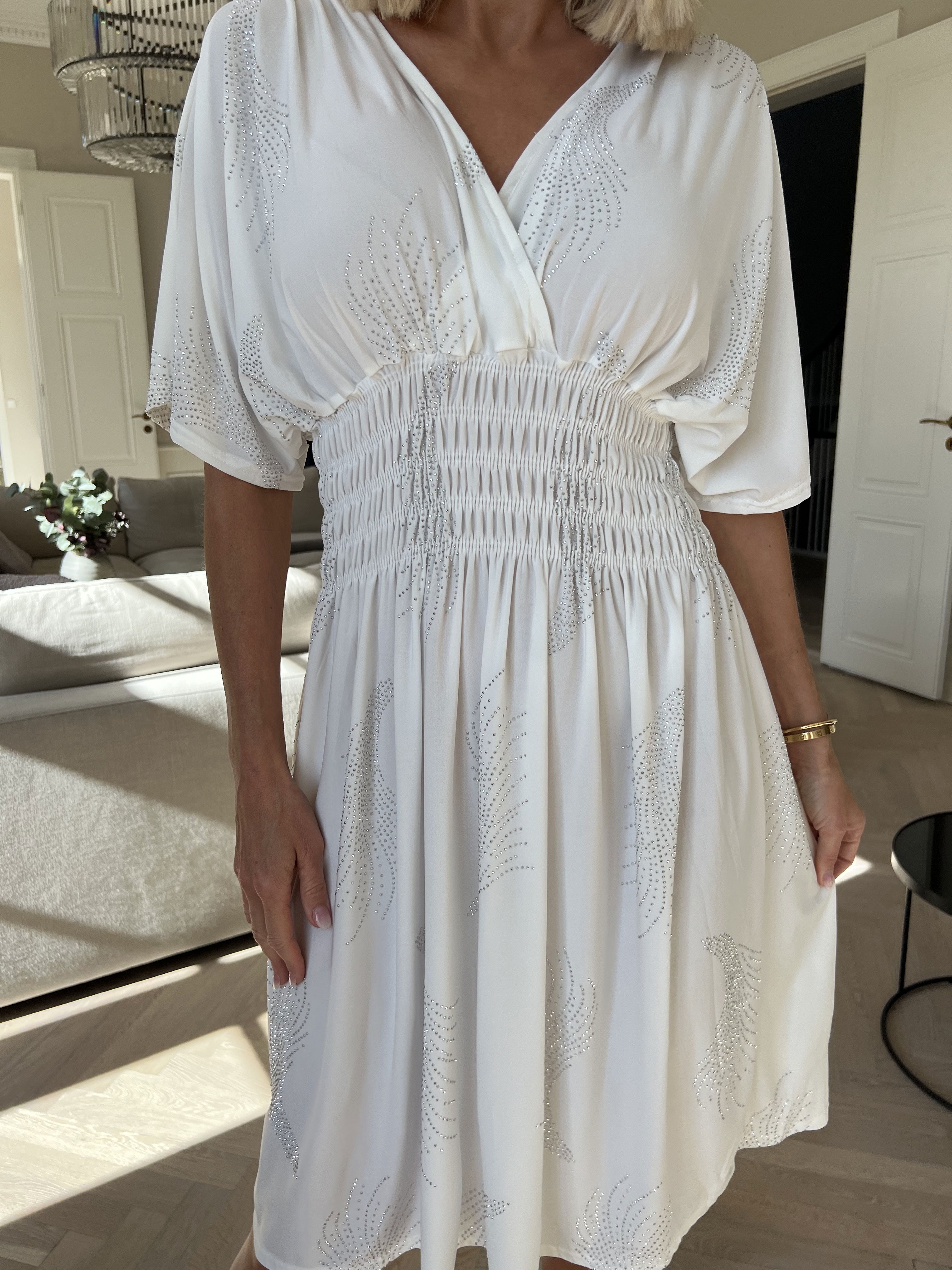 Pams Leaf Crystal Short - Elastisk kjole med mønster af similisten