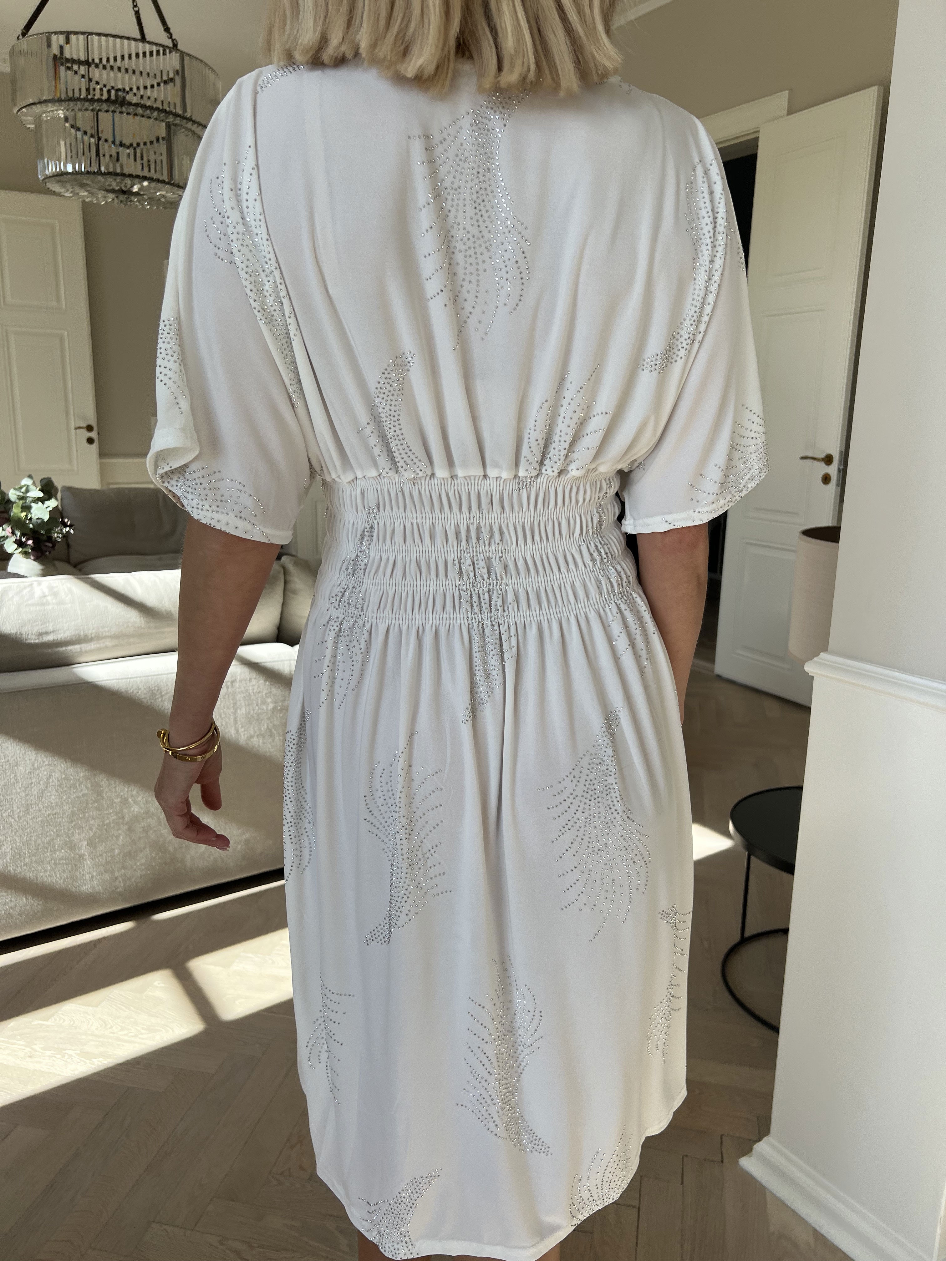 Pams Leaf Crystal Short - Elastisk kjole med mønster af similisten