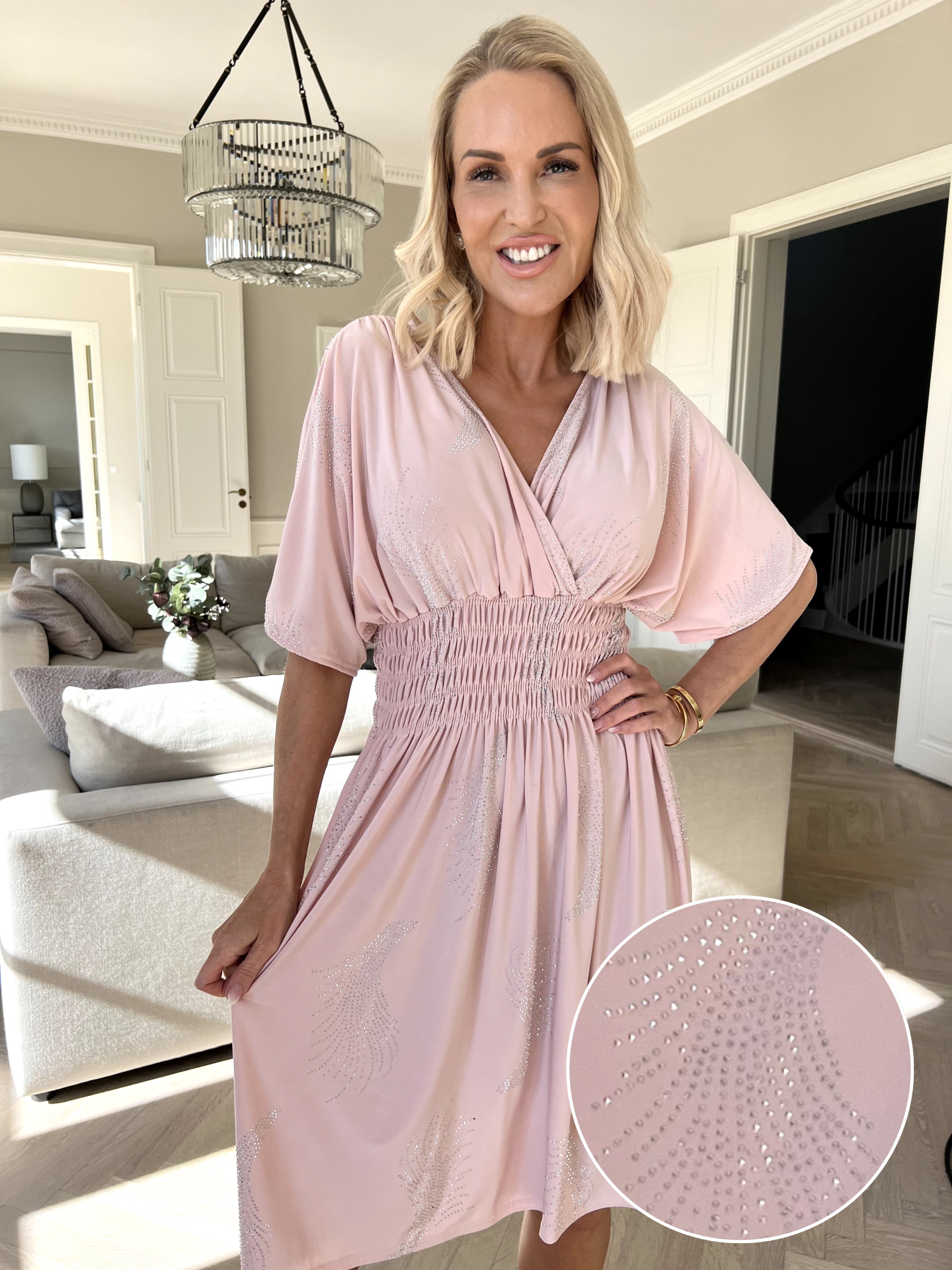 Pams Leaf Crystal Short - Elastisk kjole med mønster af similisten