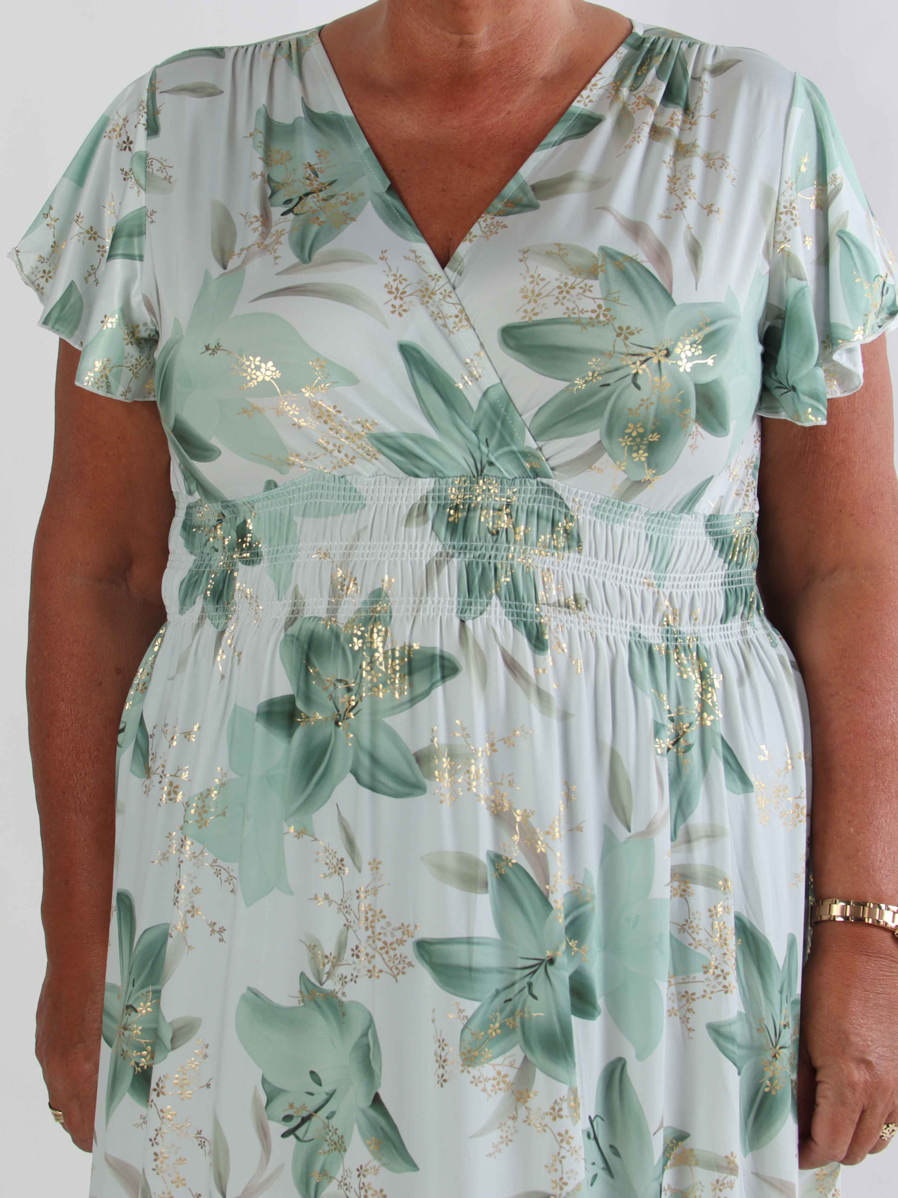 Pams Lilies - Elastisk plus size kjole med lilje motiver og guld detaljer