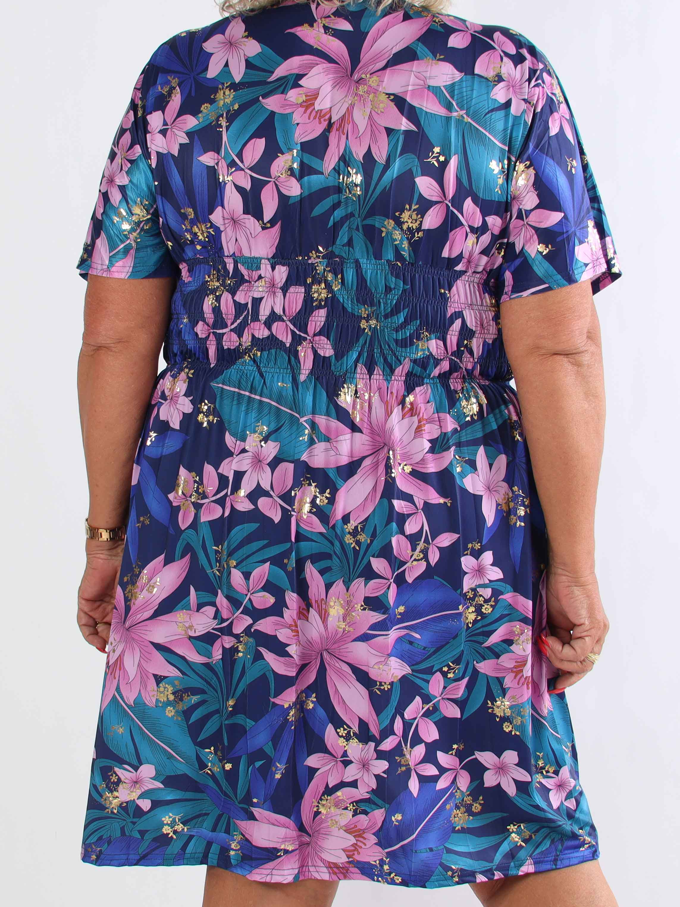 Pams New Leaf Short - Plus size kjole med farvet blomsterprint og guld detaljer