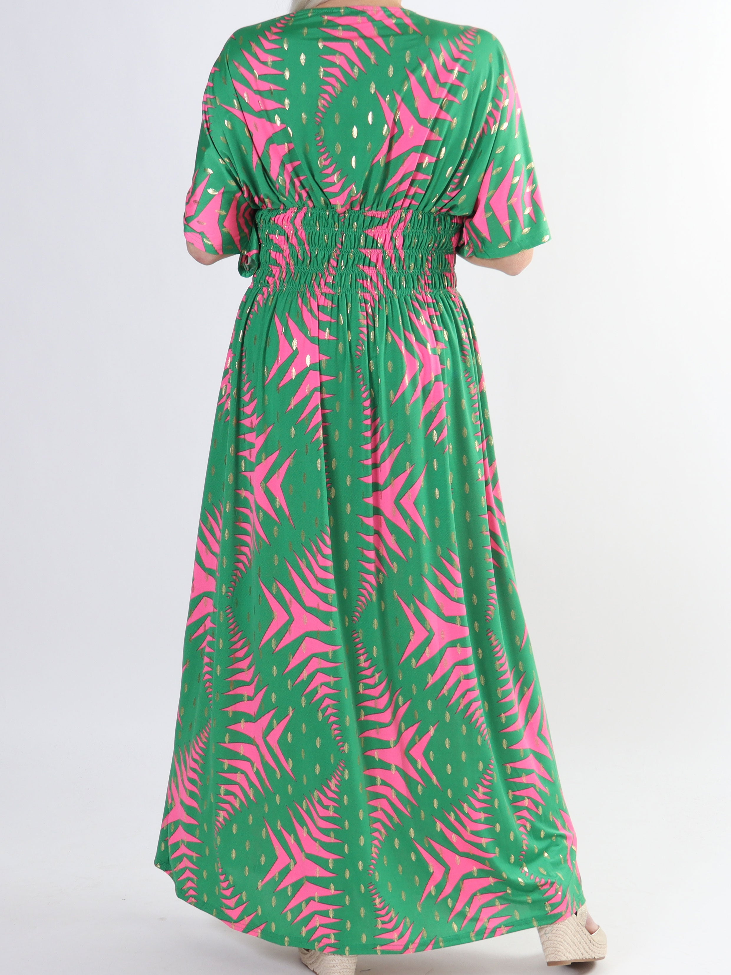 Pams Pattern - Lang elastisk plus size kjole i krølfrit stof