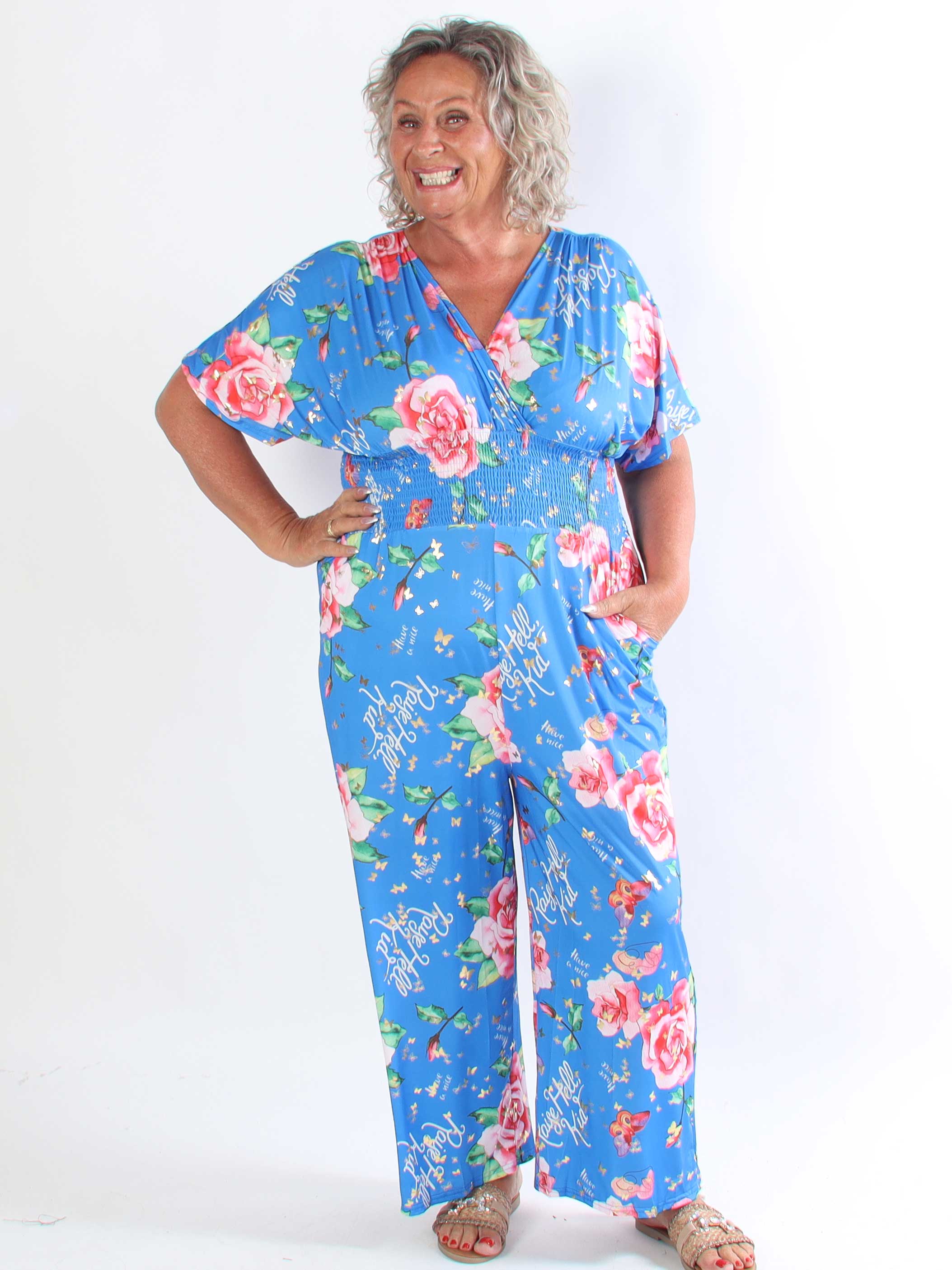 Pams Raise Jumpsuit - Plus size buksedragt med blomsterr og guldsommerfugle