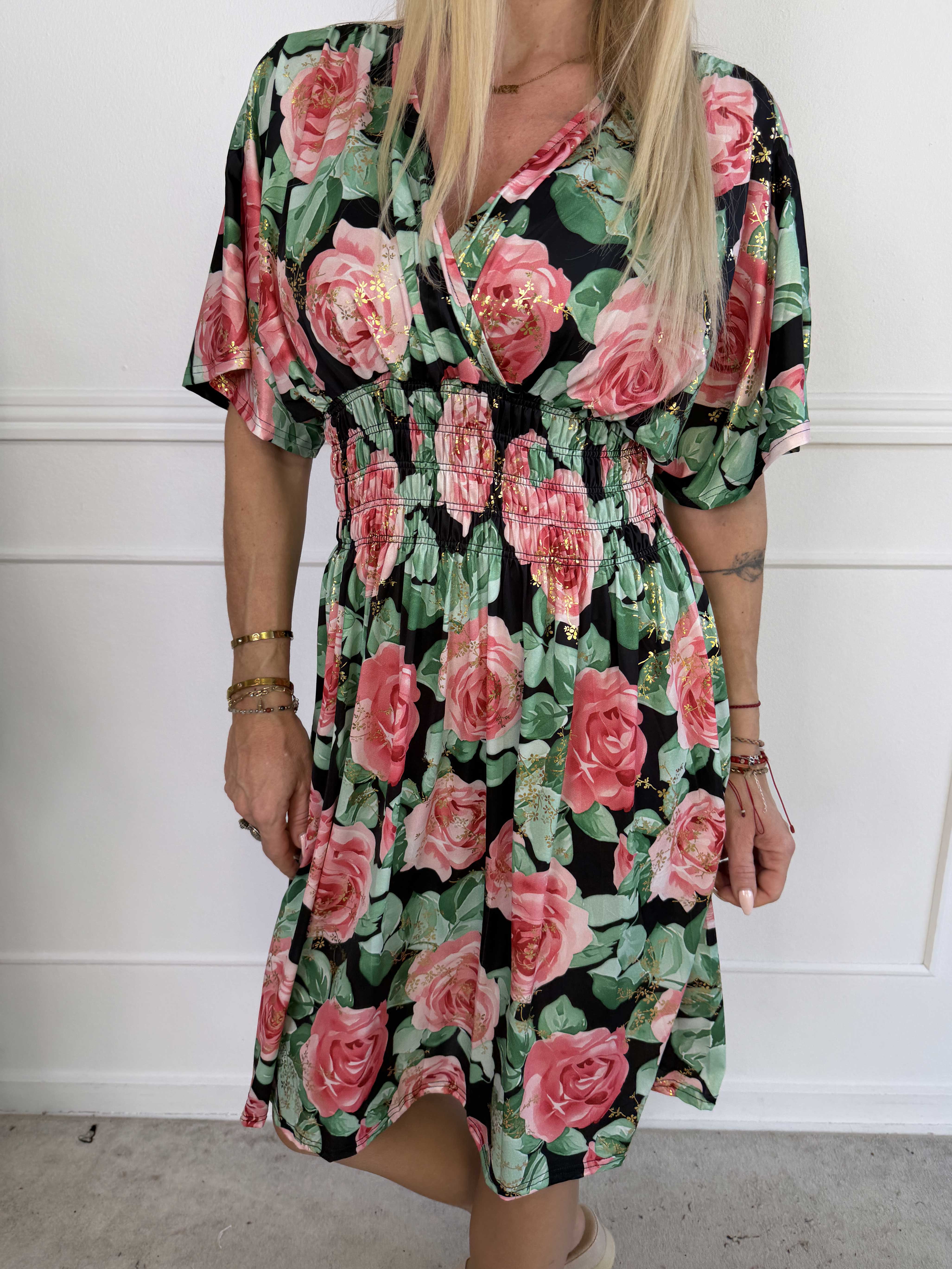 Pams Rose Short - Elastisk kjole med blomstermotiver og guld blade