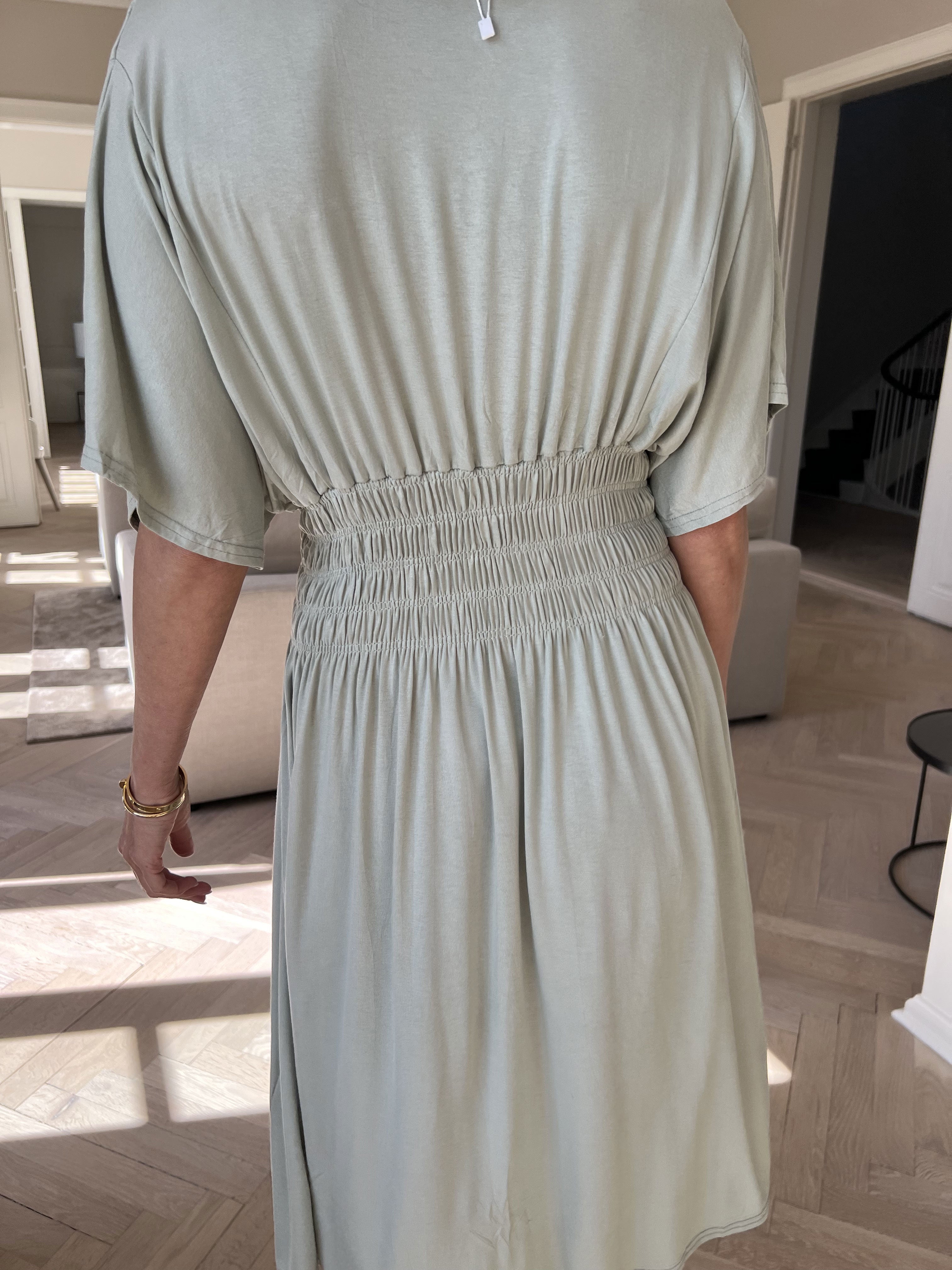 Pams Sparkle Viscose Short - Kjole i viskose med similisten