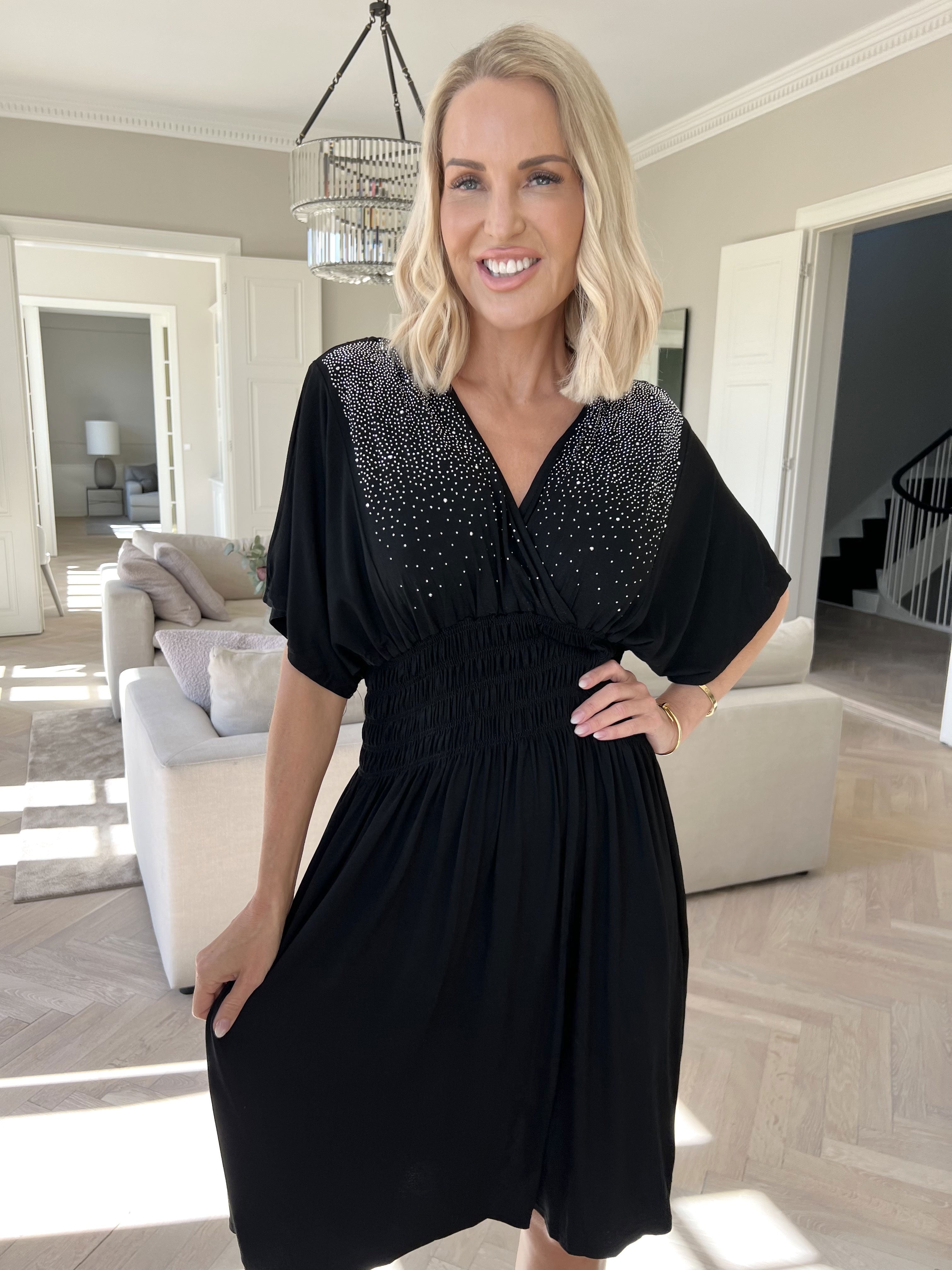 Pams Sparkle Viscose Short - Kjole i viskose med similisten