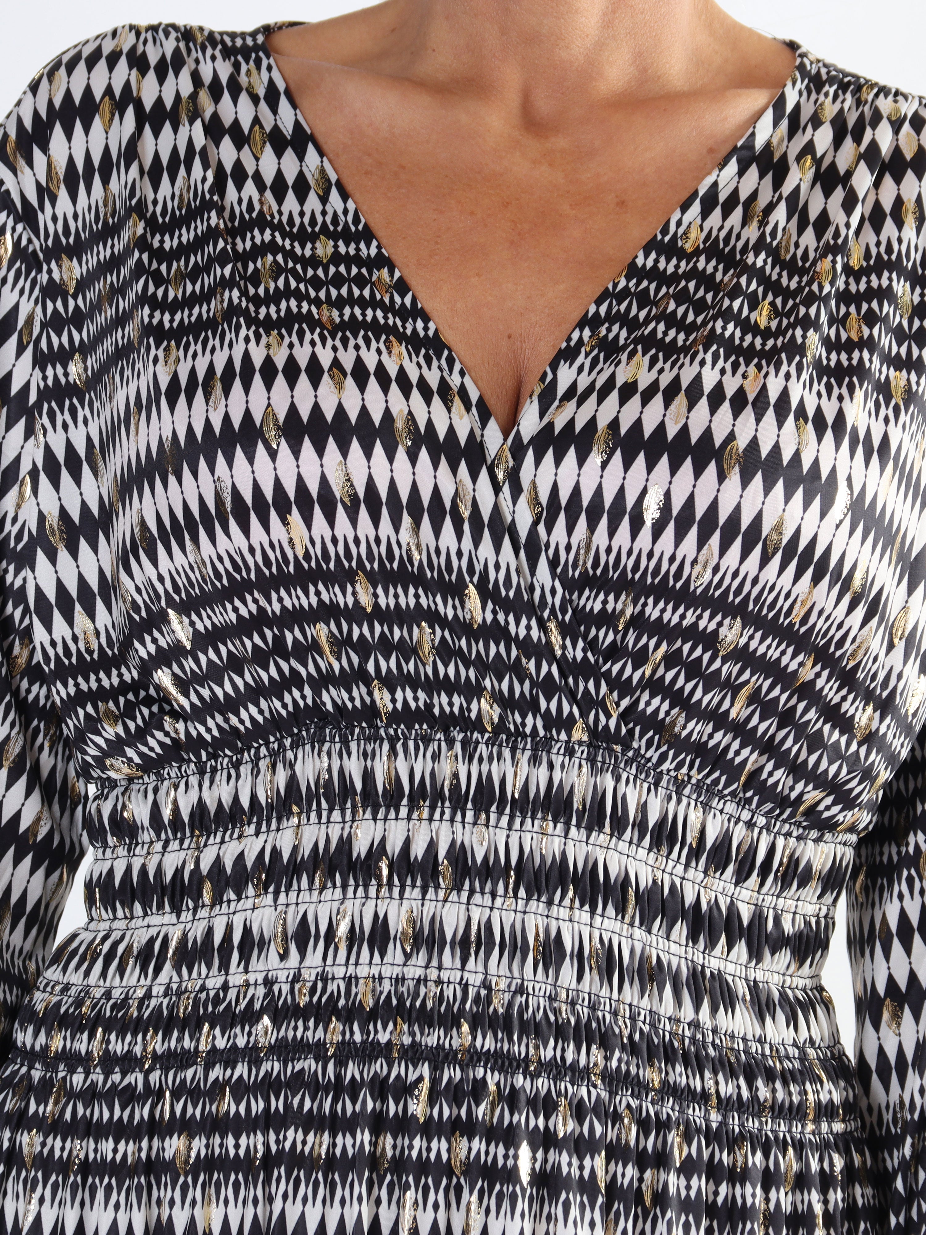 Pams Stripe Midi L/S - Plus size mønstret kjole med gulddetaljer