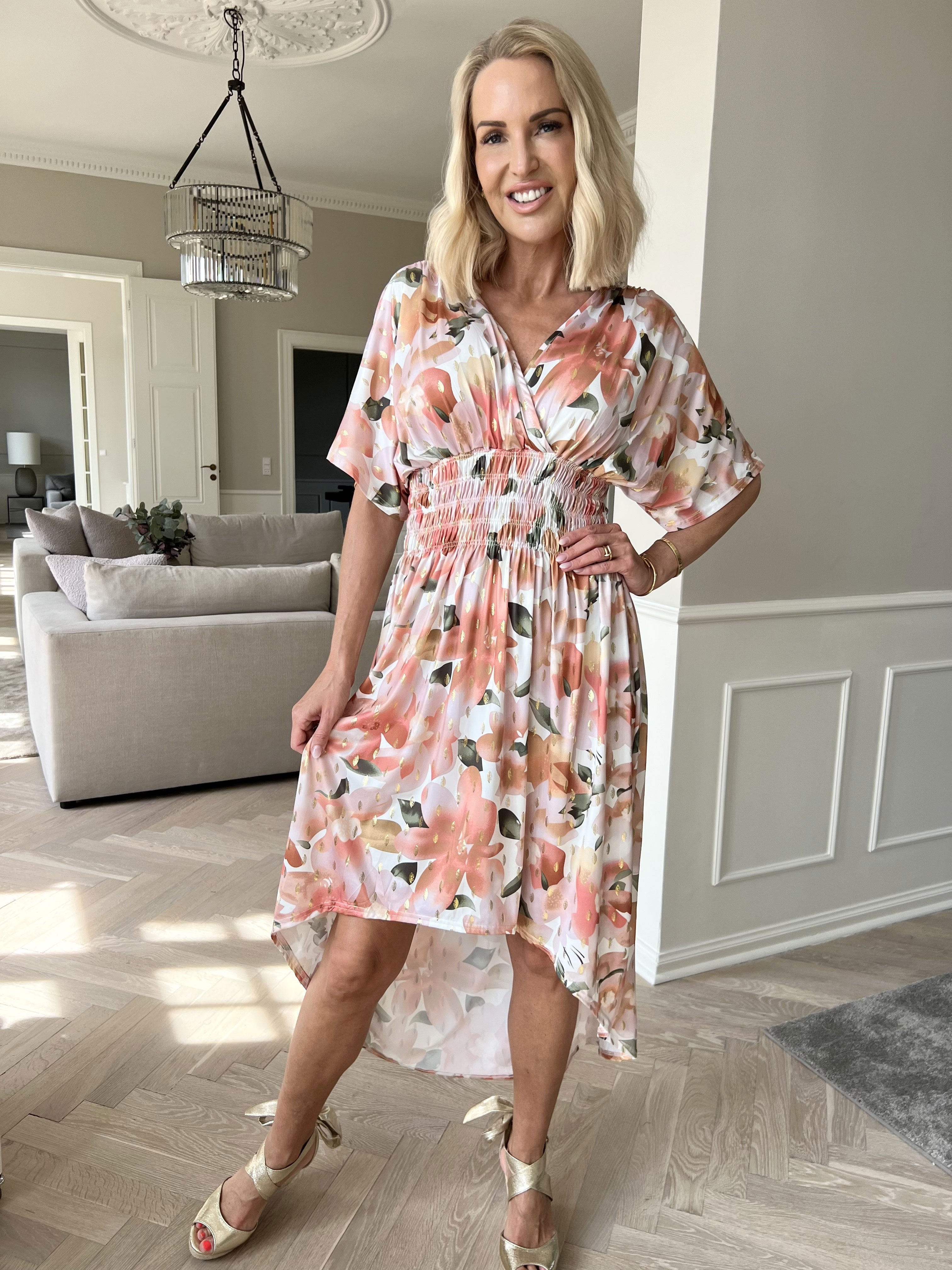 Pams Sweet Flower High-low - Elastisk kjole med blomsterprint