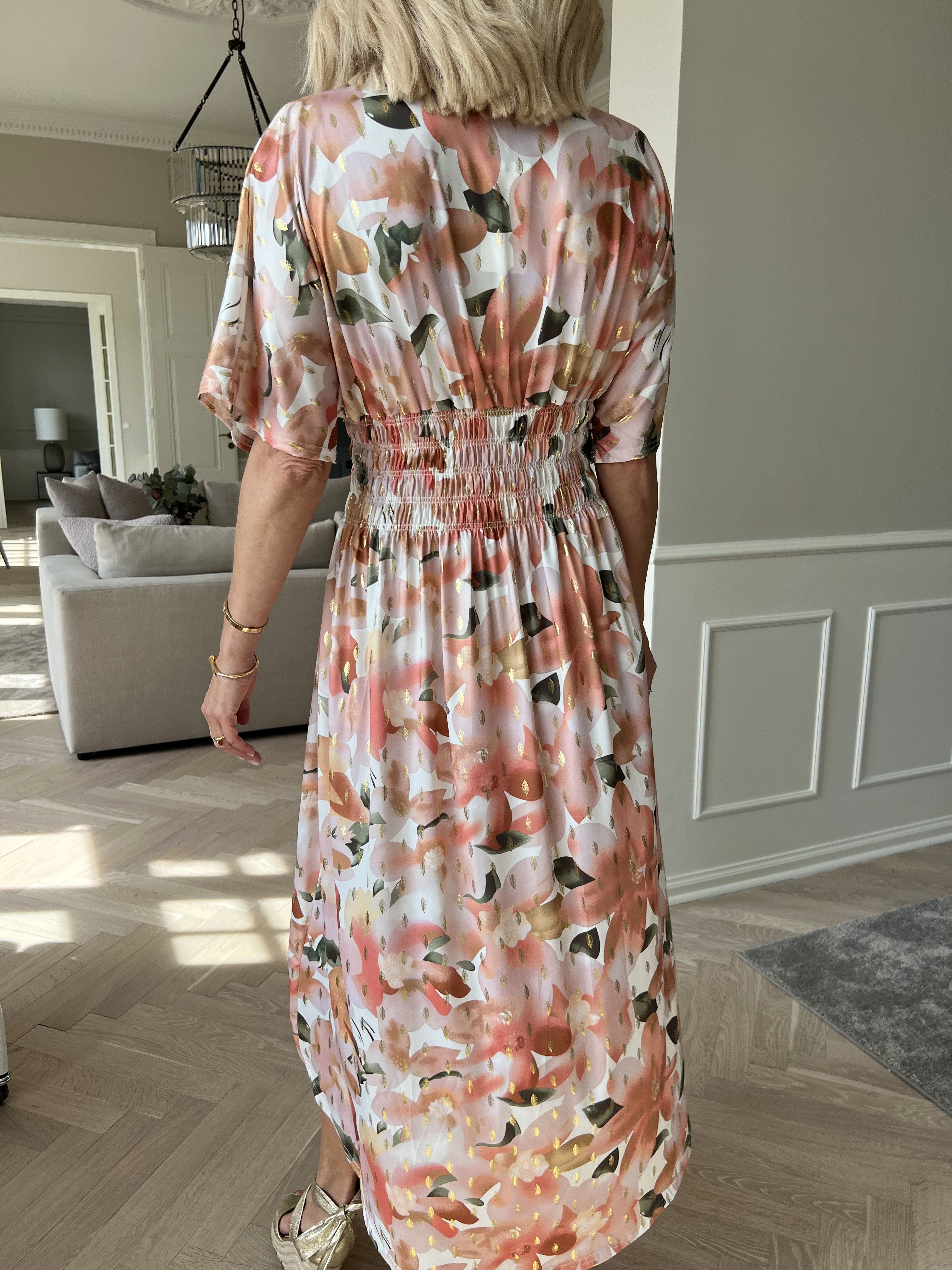 Pams Sweet Flower High-low - Elastisk kjole med blomsterprint