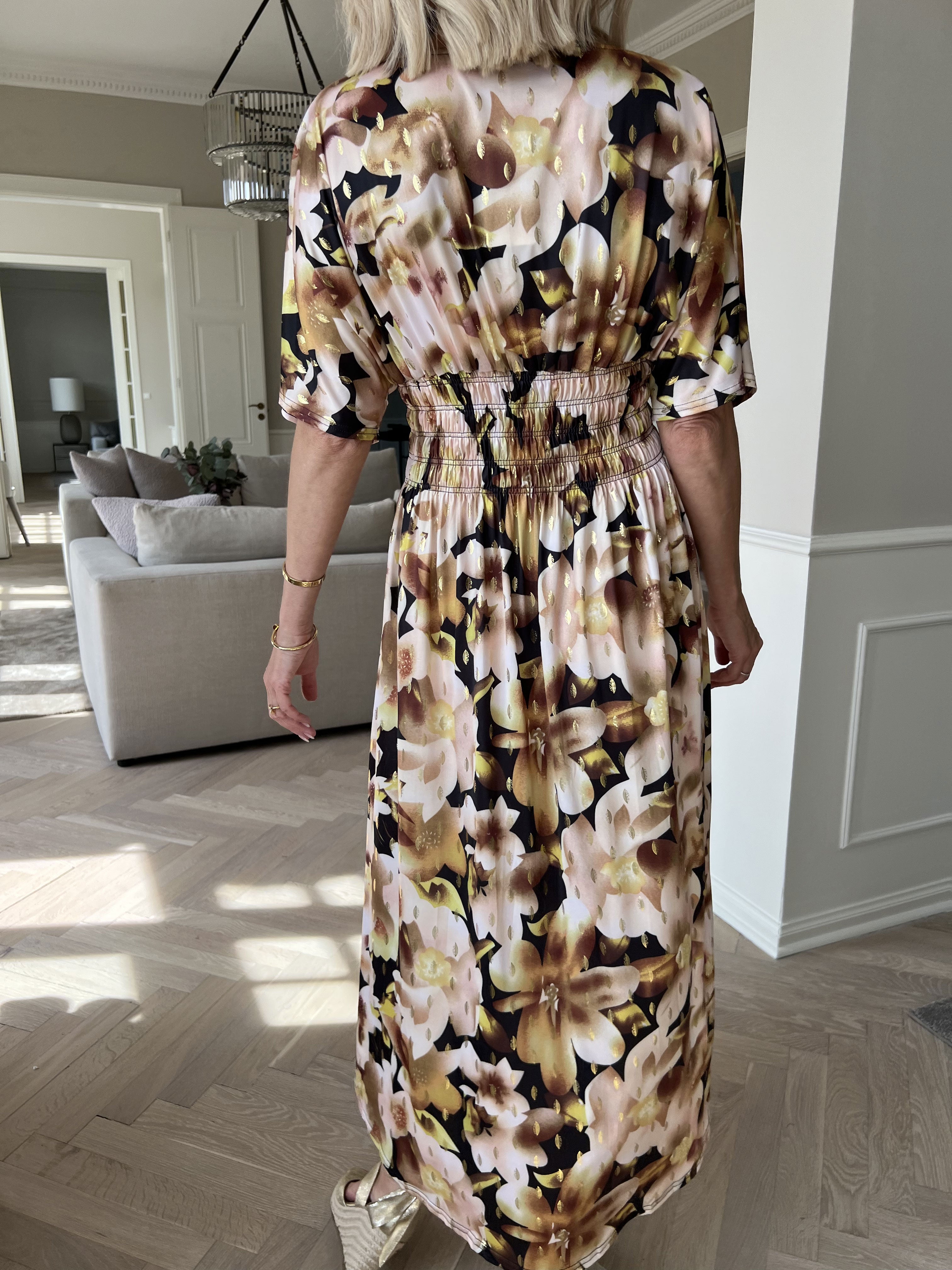 Pams Sweet Flower High-low - Elastisk kjole med blomsterprint