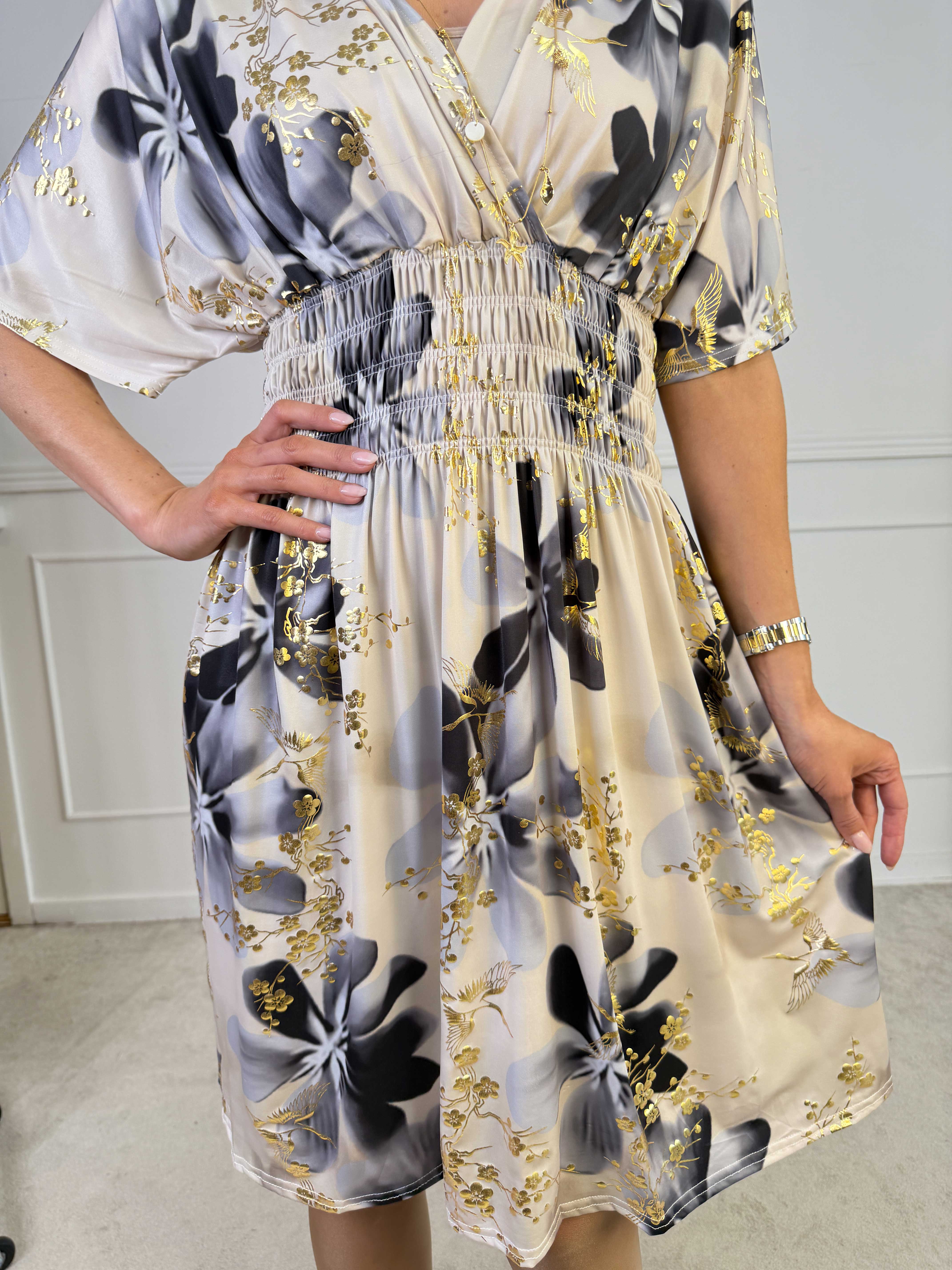 Pams Fleur Short - Elastisk kjole med smock og japansk inspireret gulddetaljer