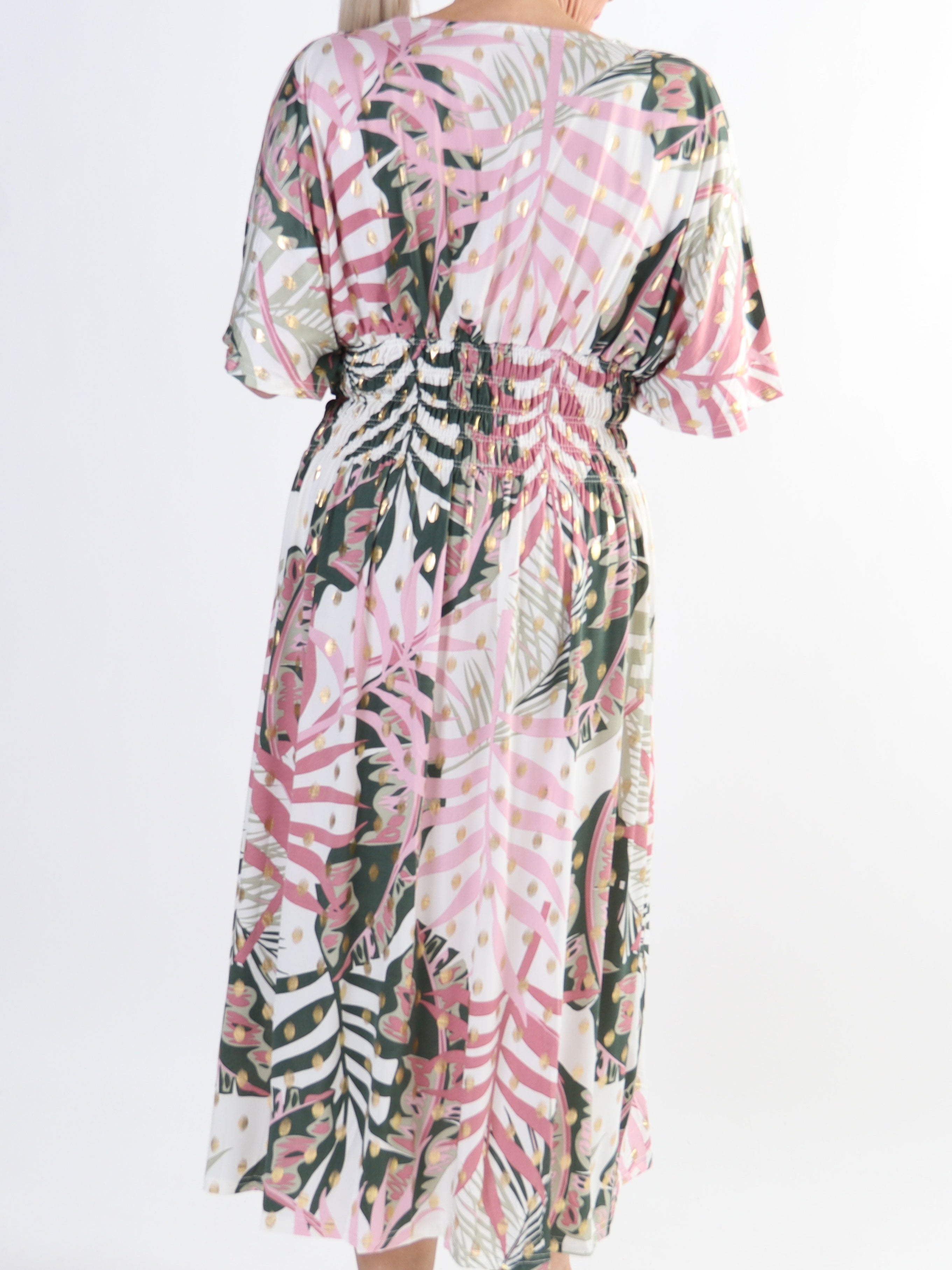 Pams Forest Midi - Elastisk plus size kjole i krølfrit stof