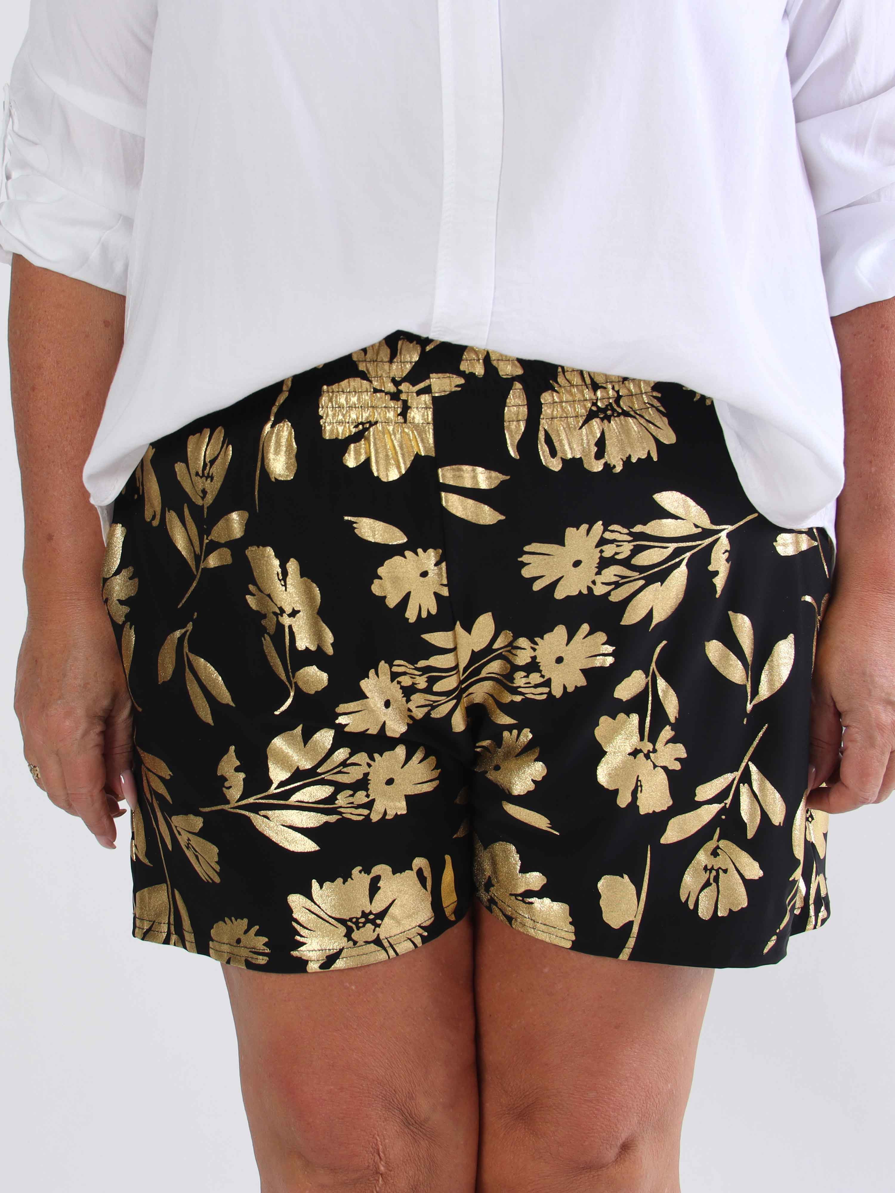 Pams Gold Flower Shorts - Elastiske plus size shorts med guld blade