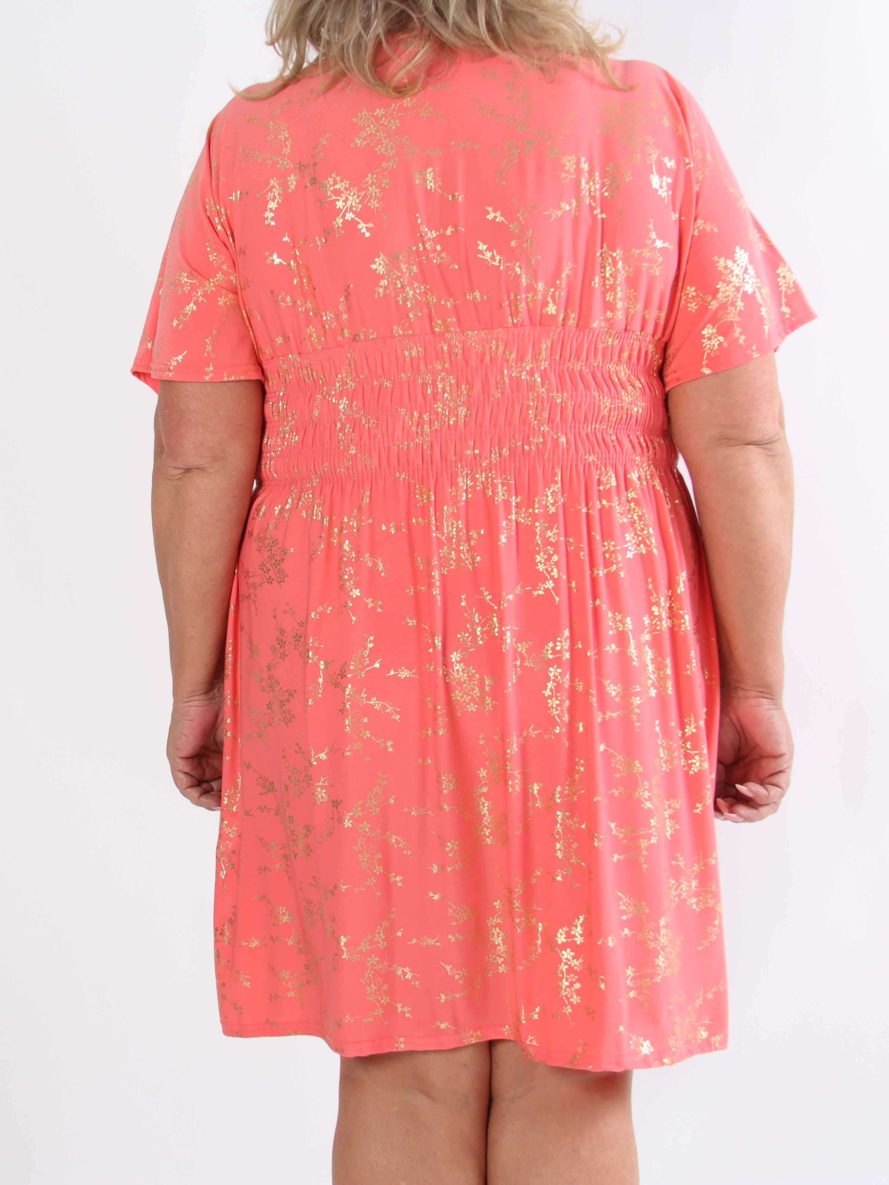 Pams Gold Short - Elastisk plus size kjole detaljeret med guld blomster