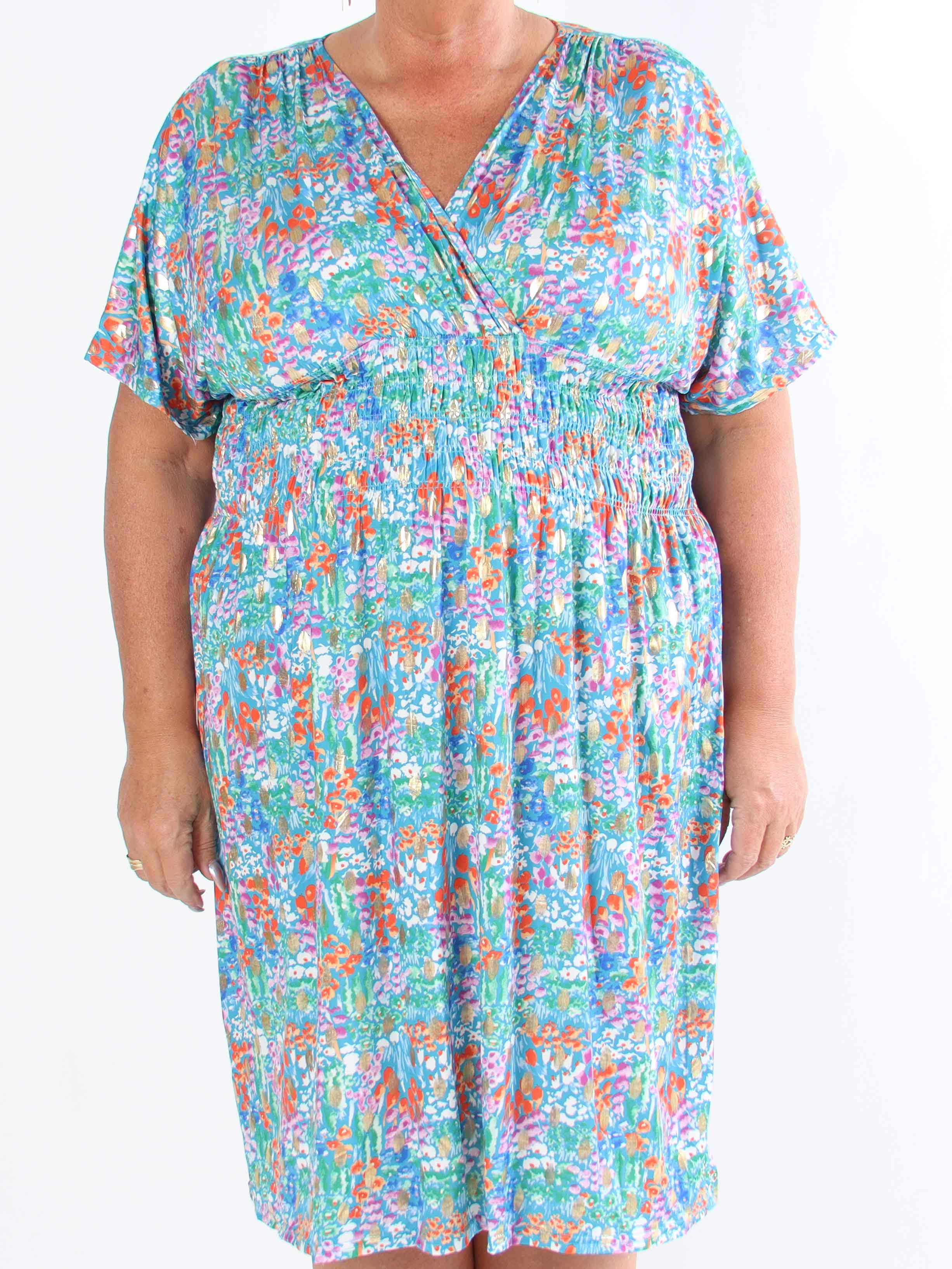 Pams Multi Flower Short - Plus size kjole i blomsterprint med gulddetaljer