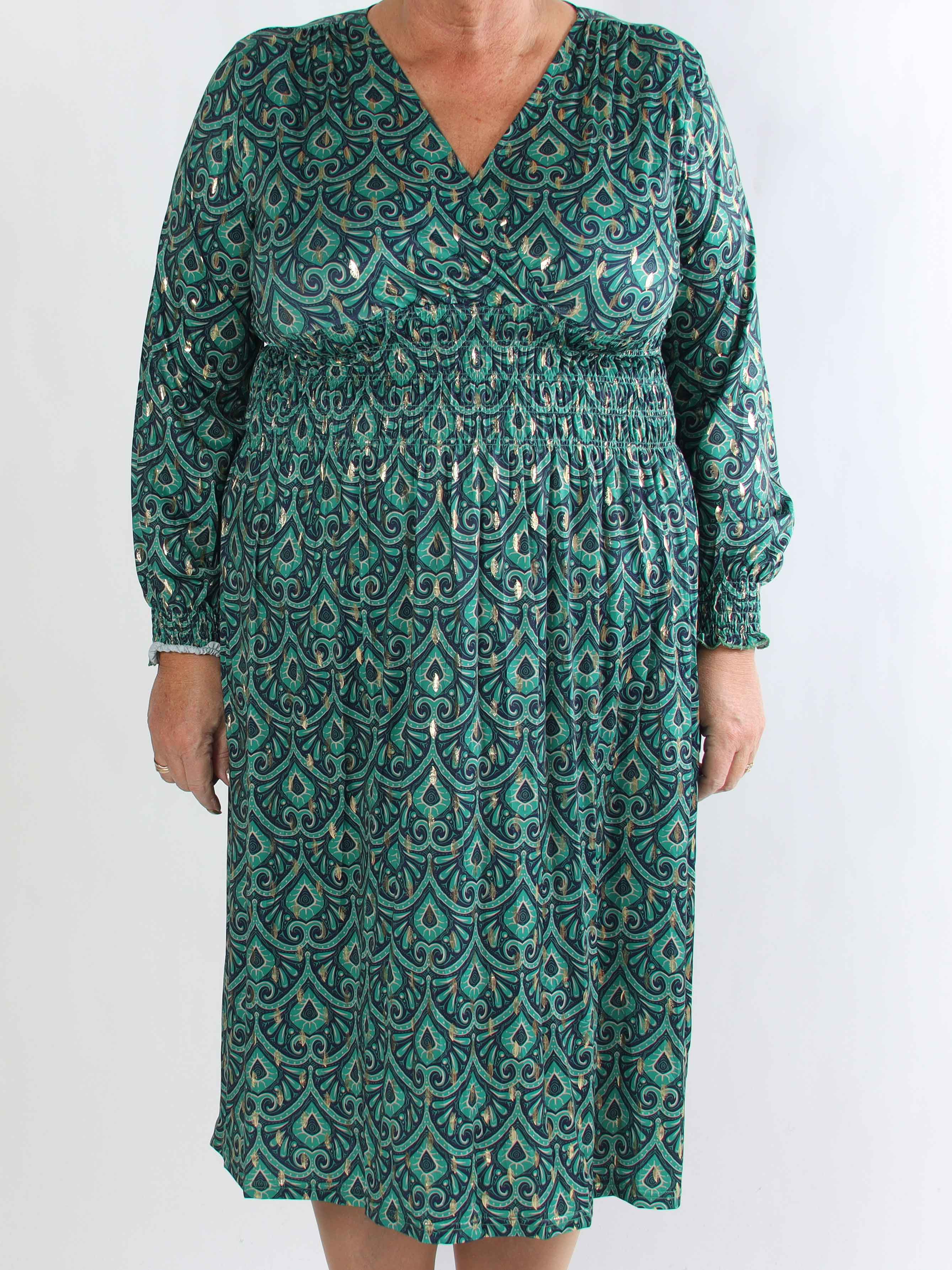 Pams Pattern Midi L/S - Plus size kjole i krølfrit stof med lange ærmer