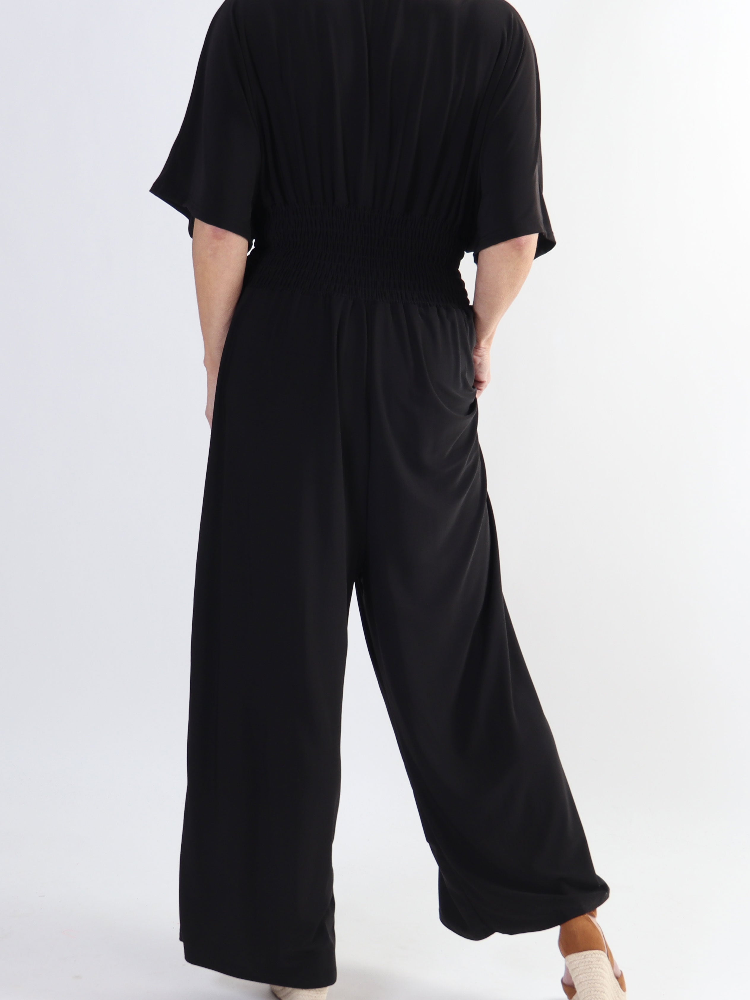 Pams Plain Jumpsuit - Elastisk ensfarvet plus size buksedragt