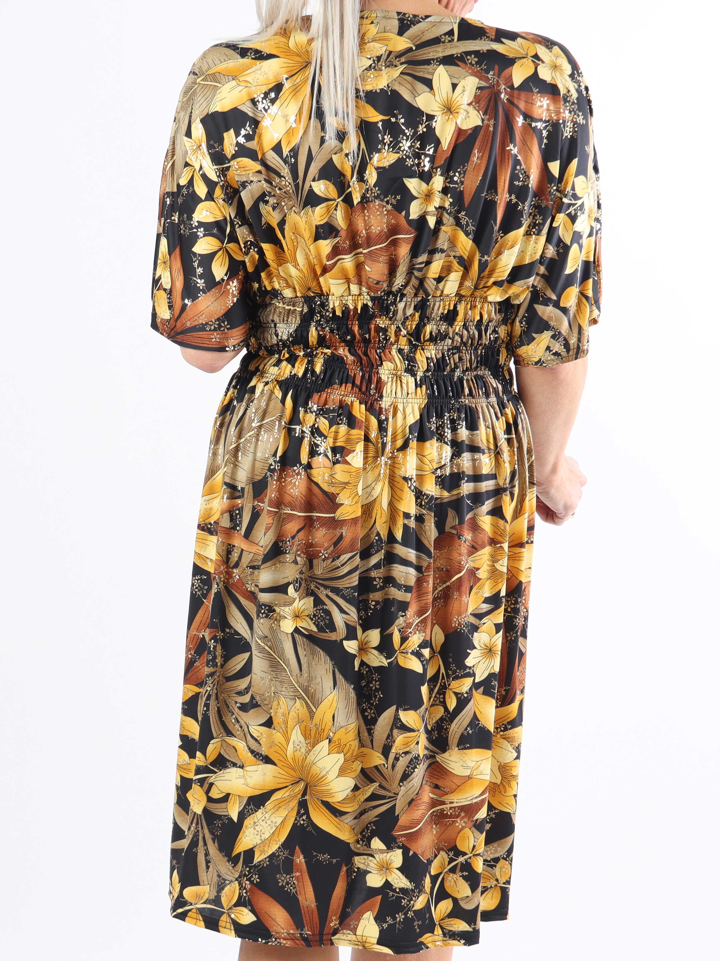 Pams short S/S - Blomstret plus size elastisk kjole med smock