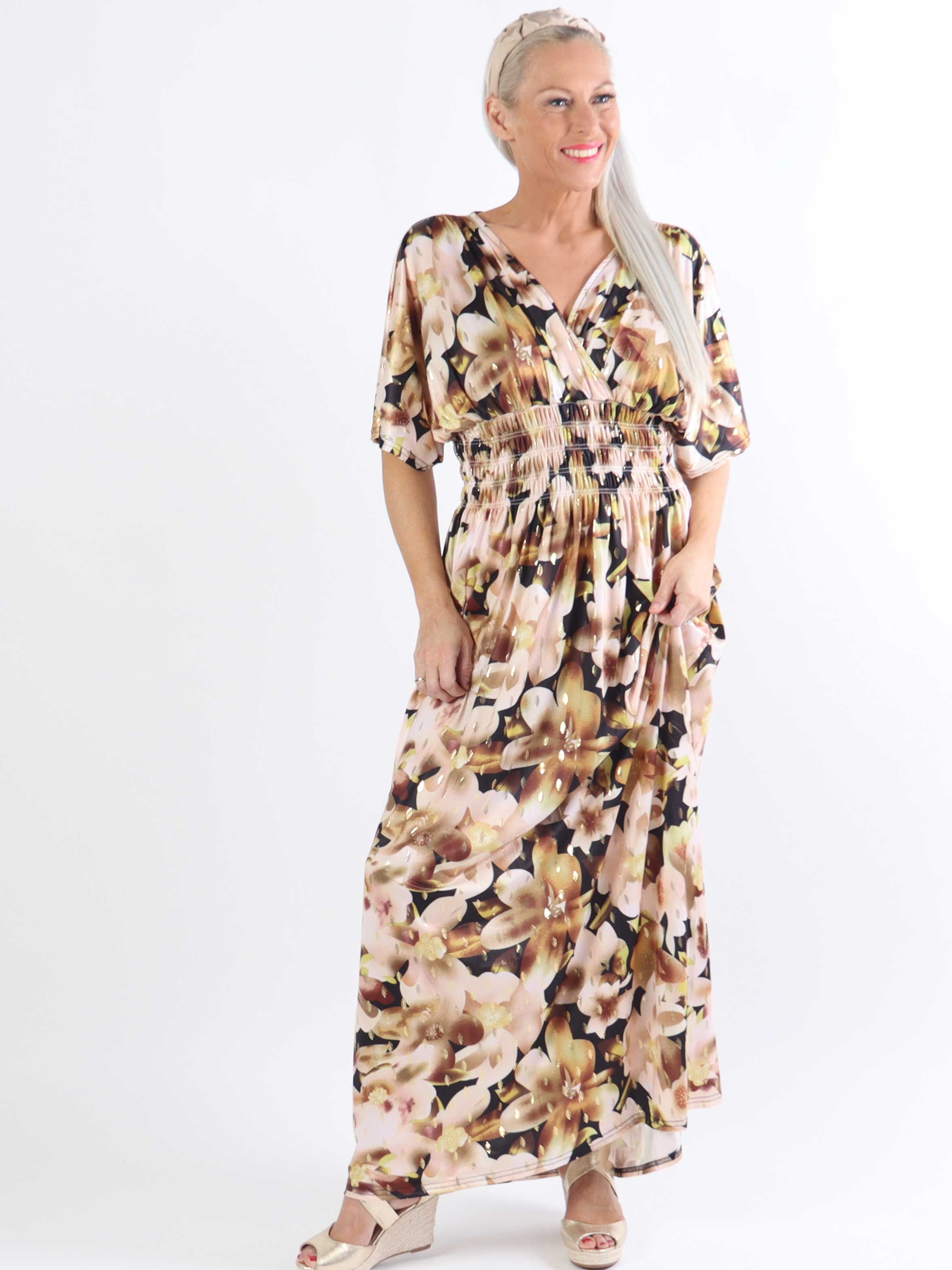 Pams Sweet Flower - Lang elastisk plus size kjole i krølfrit stof