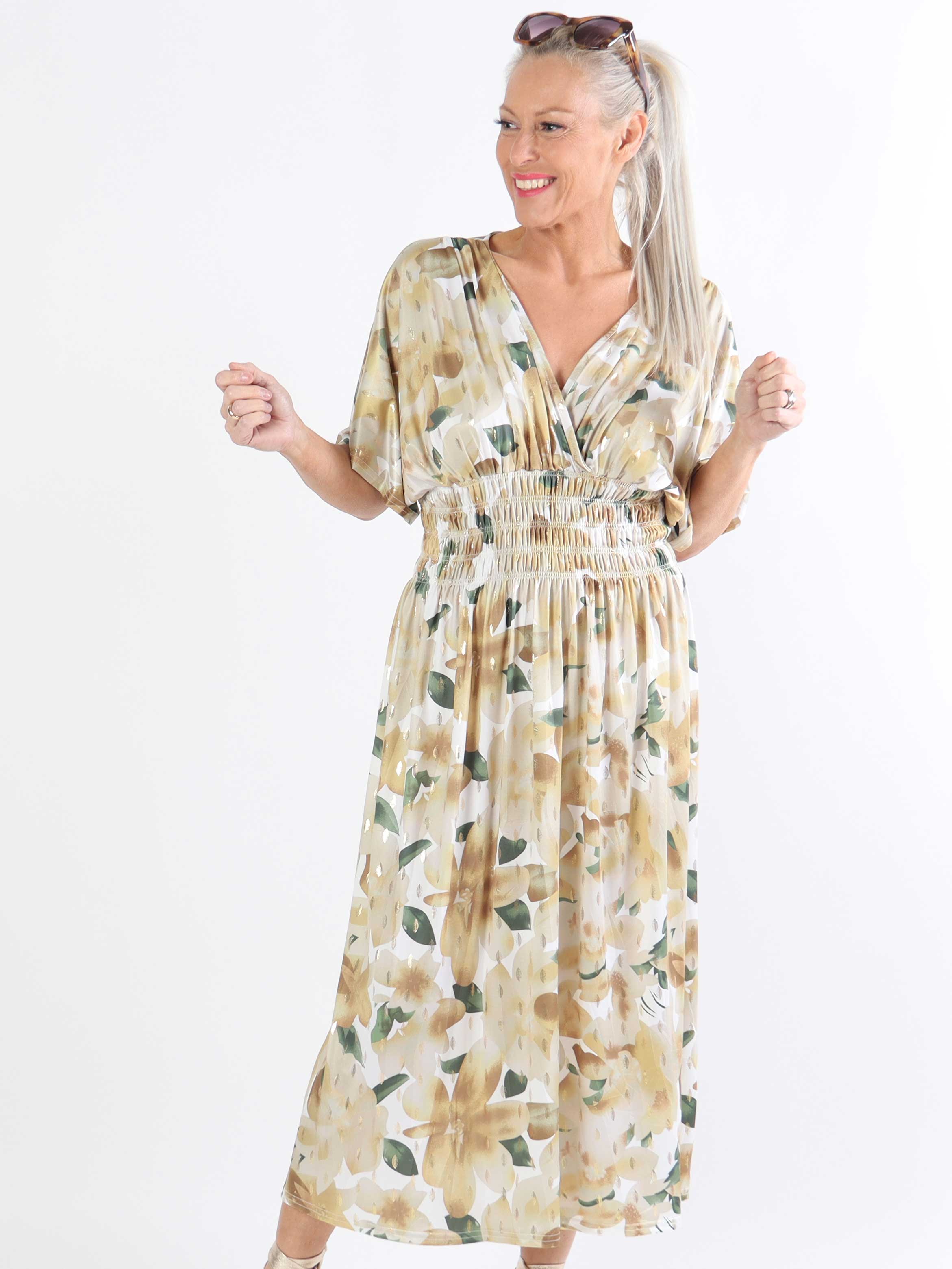 Pams Sweet Flower Midi - Elastisk plus size kjole i krølfrit stof