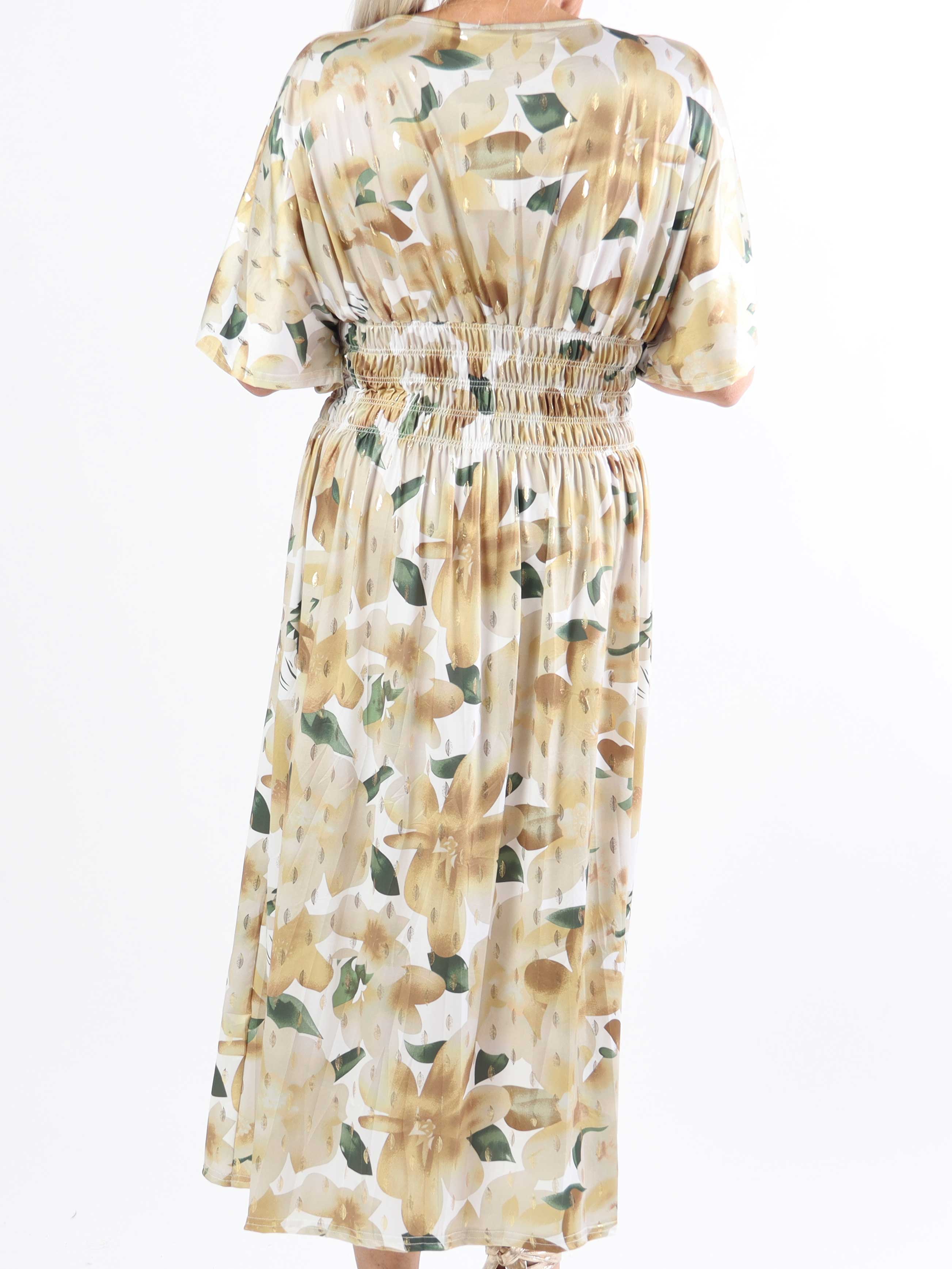 Pams Sweet Flower Midi - Elastisk plus size kjole i krølfrit stof