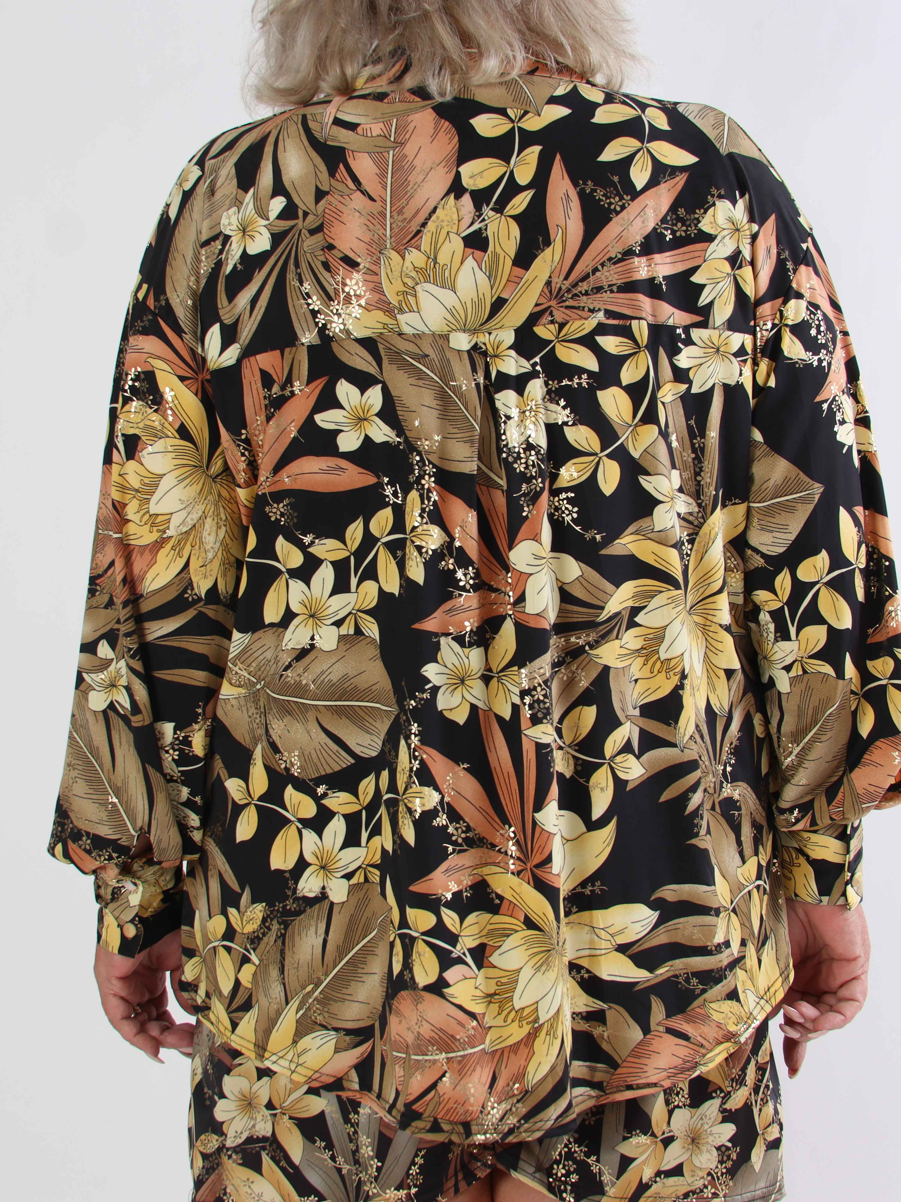 Pamy - Plus size skjorte i elastisk blomstret stof