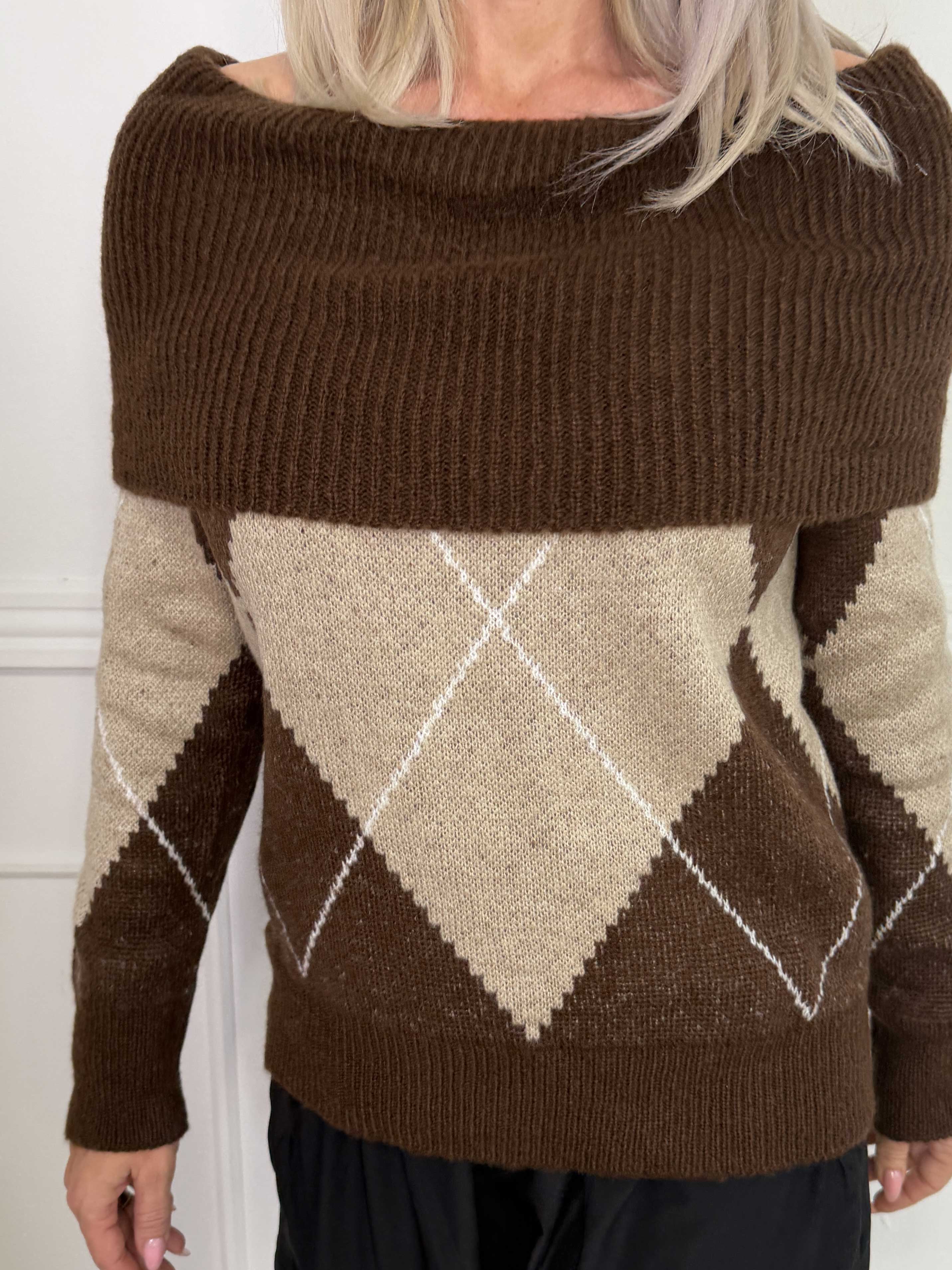 Paola - Off-shoulder strikbluse med mønster