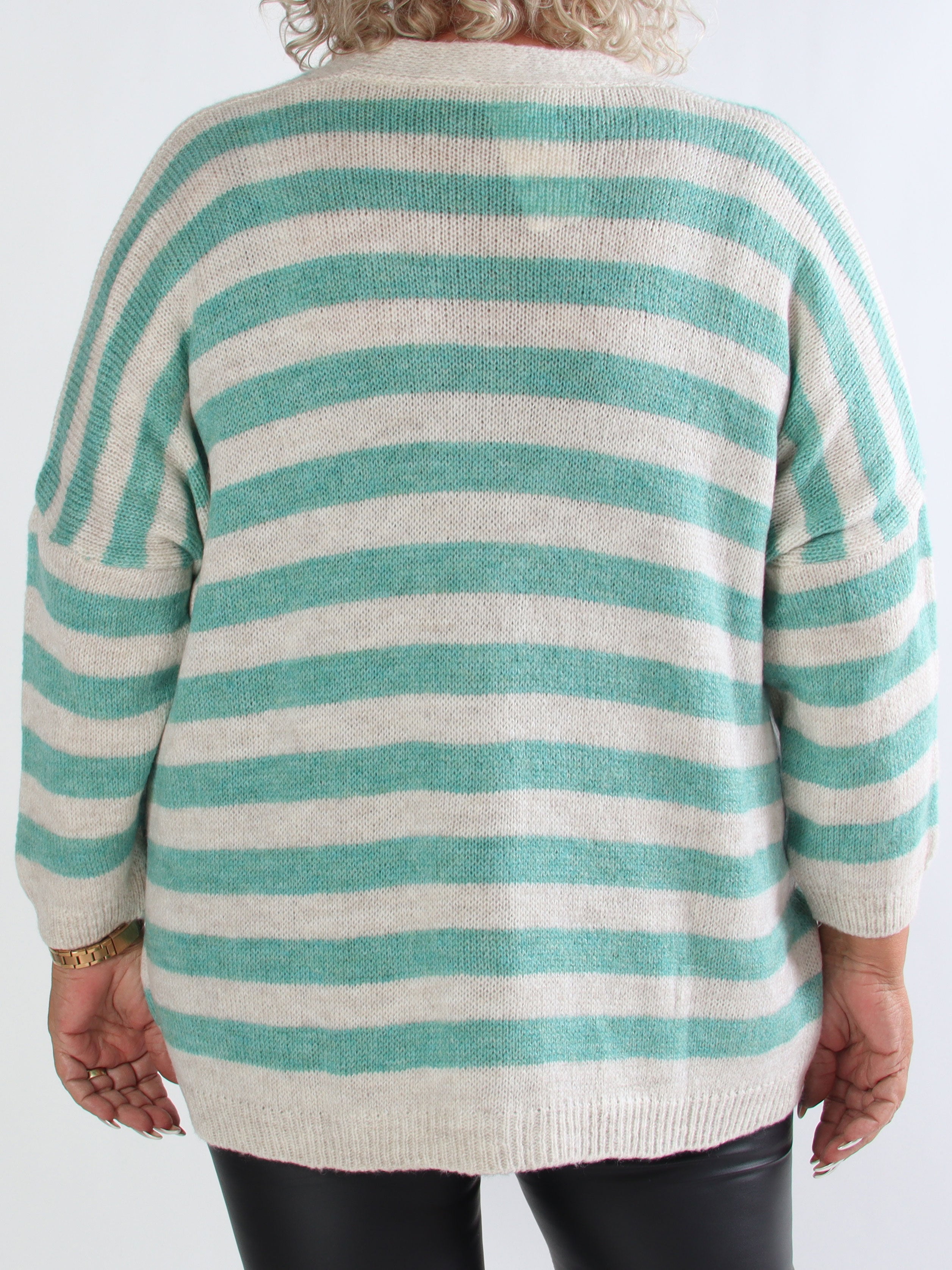 Parker - Stribet plus size strikcardigan med store guld knapper