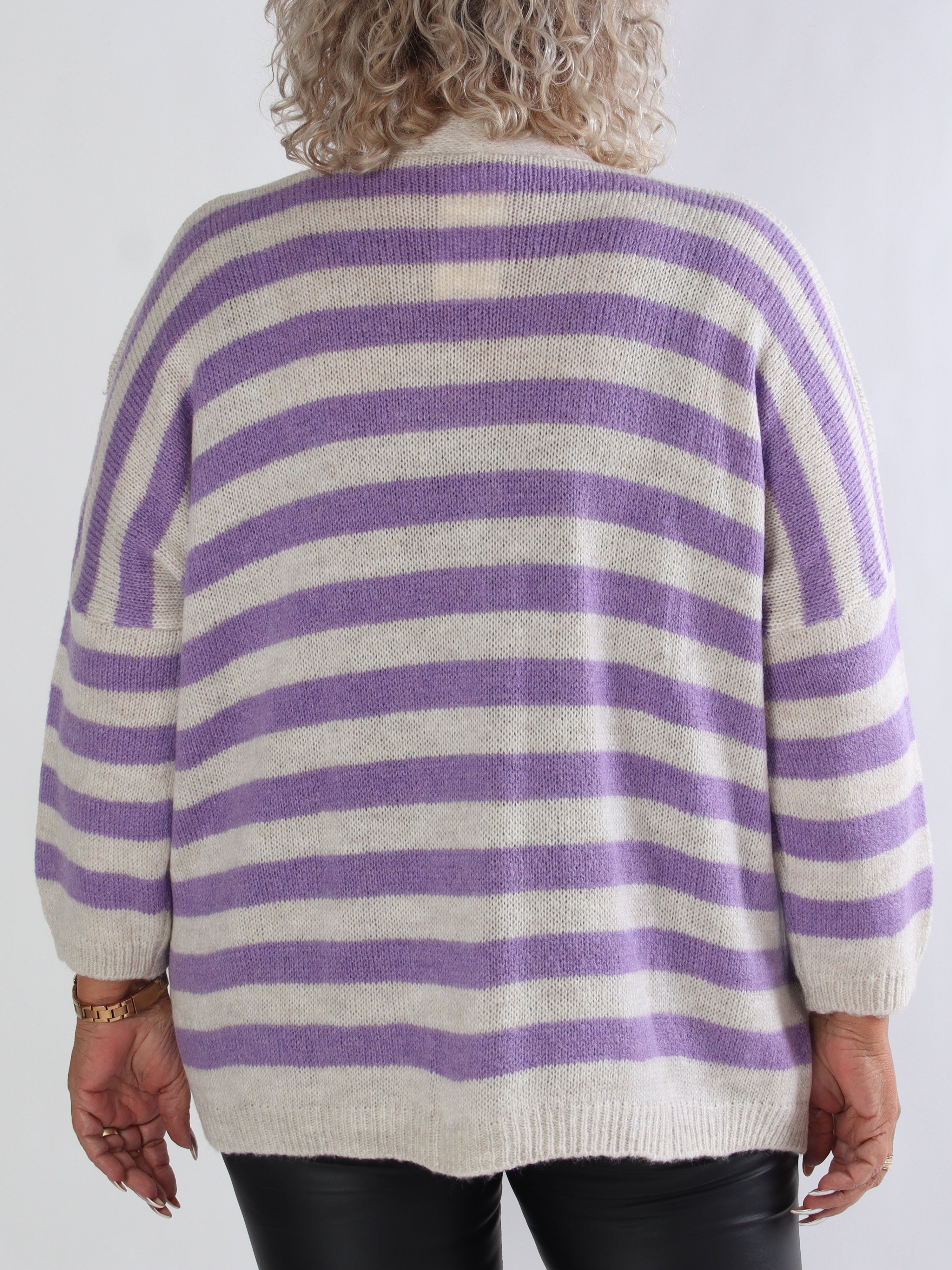 Parker - Stribet plus size strikcardigan med store guld knapper