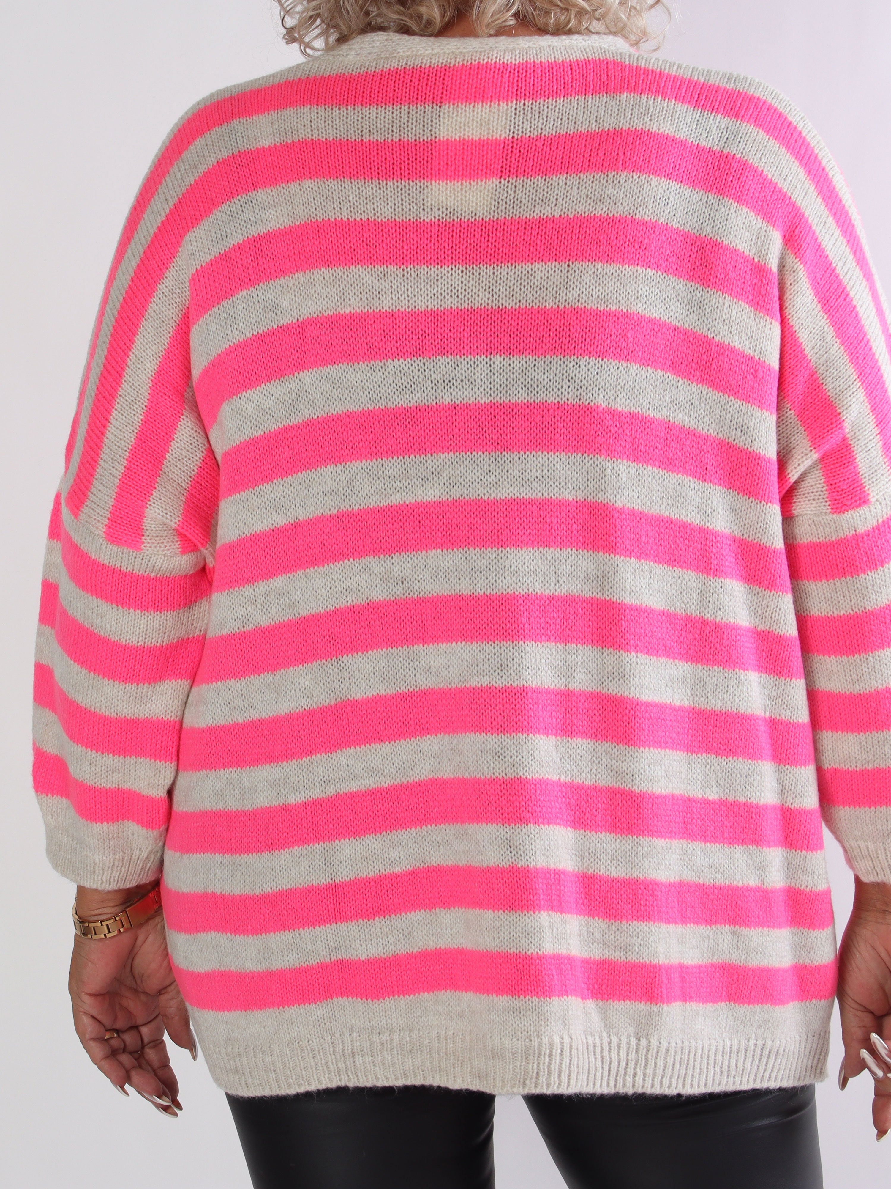 Parker - Stribet plus size strikcardigan med store guld knapper