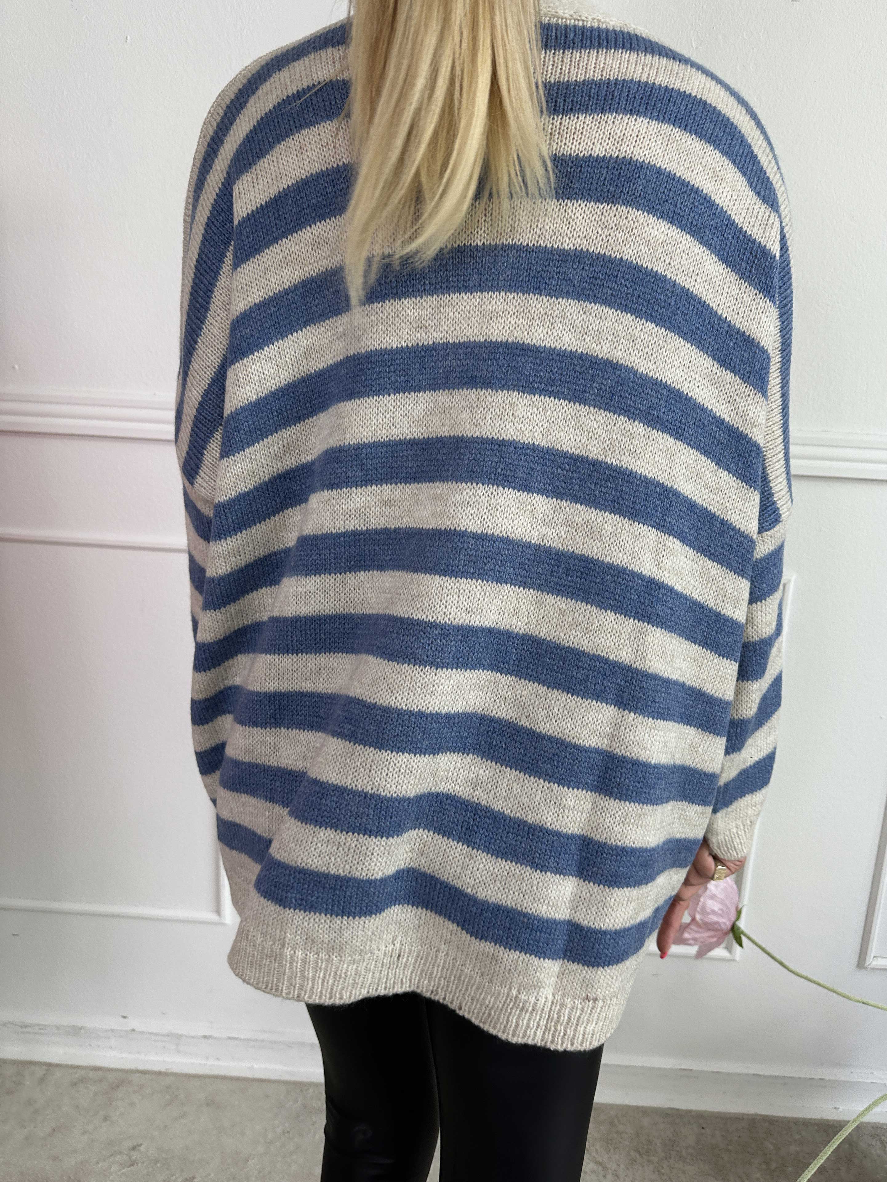 Parker - Stribet strikcardigan med store guld knapper