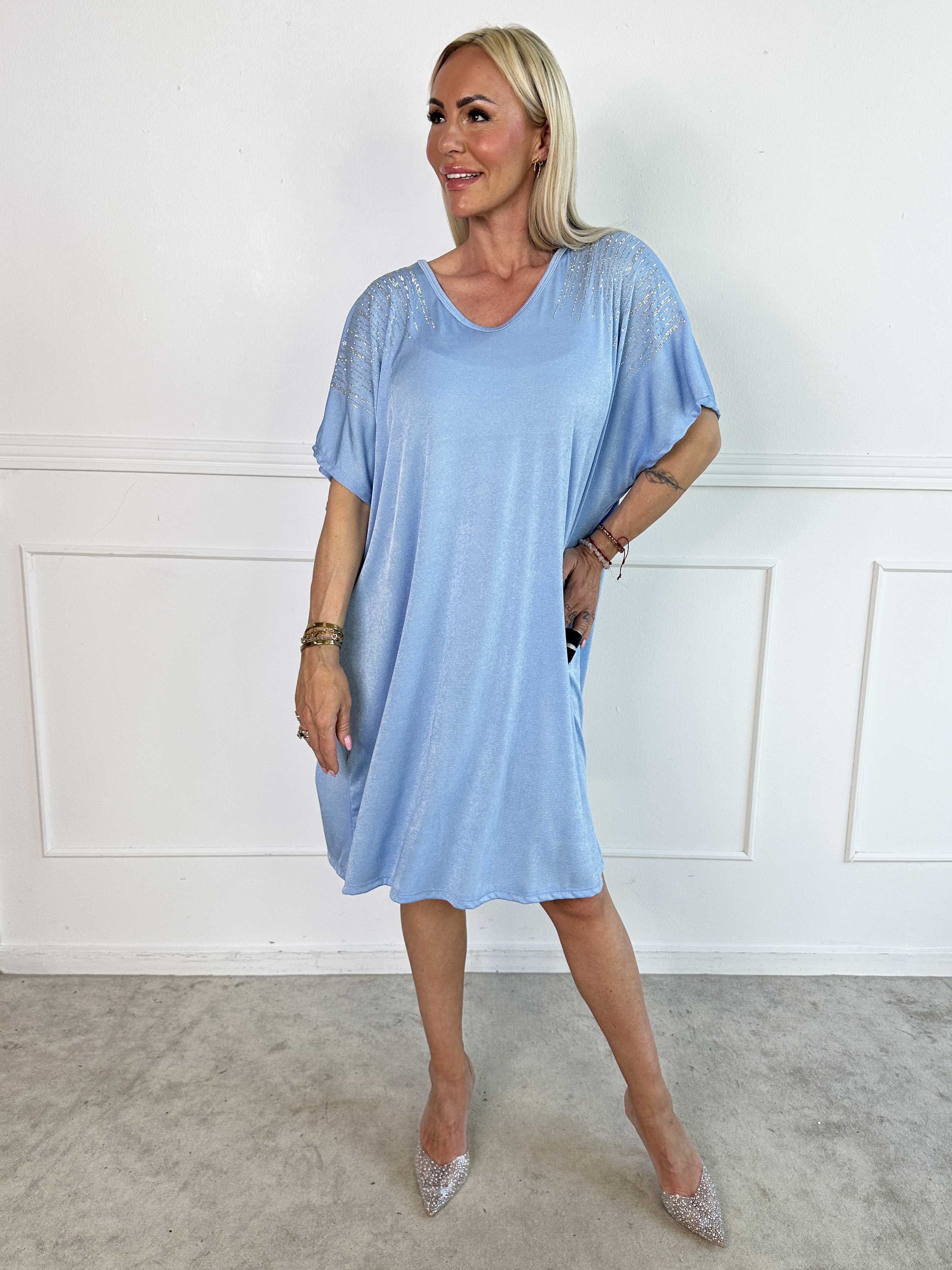 Phoebe - Viskose tunikakjole i løs pasform med similisten