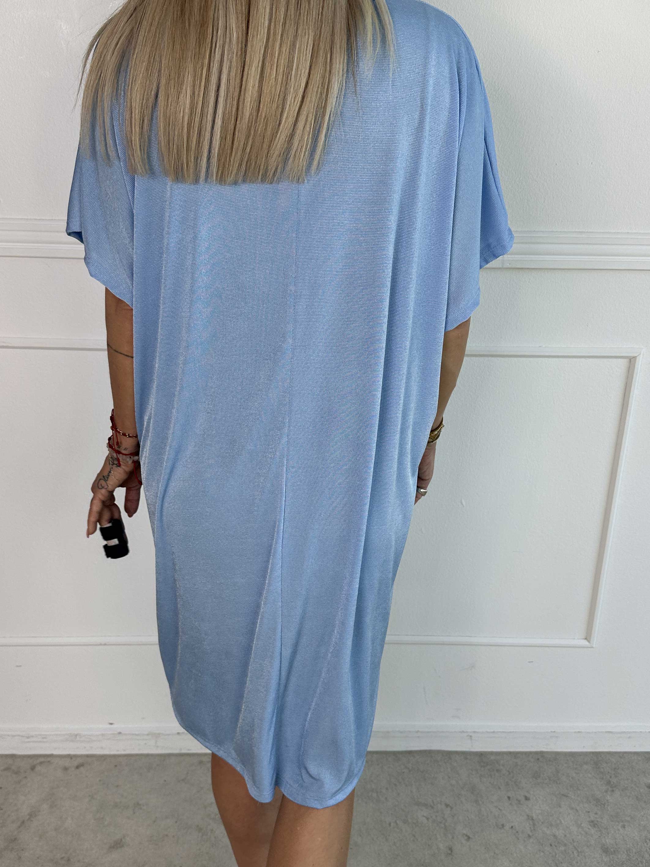 Phoebe - Viskose tunikakjole i løs pasform med similisten