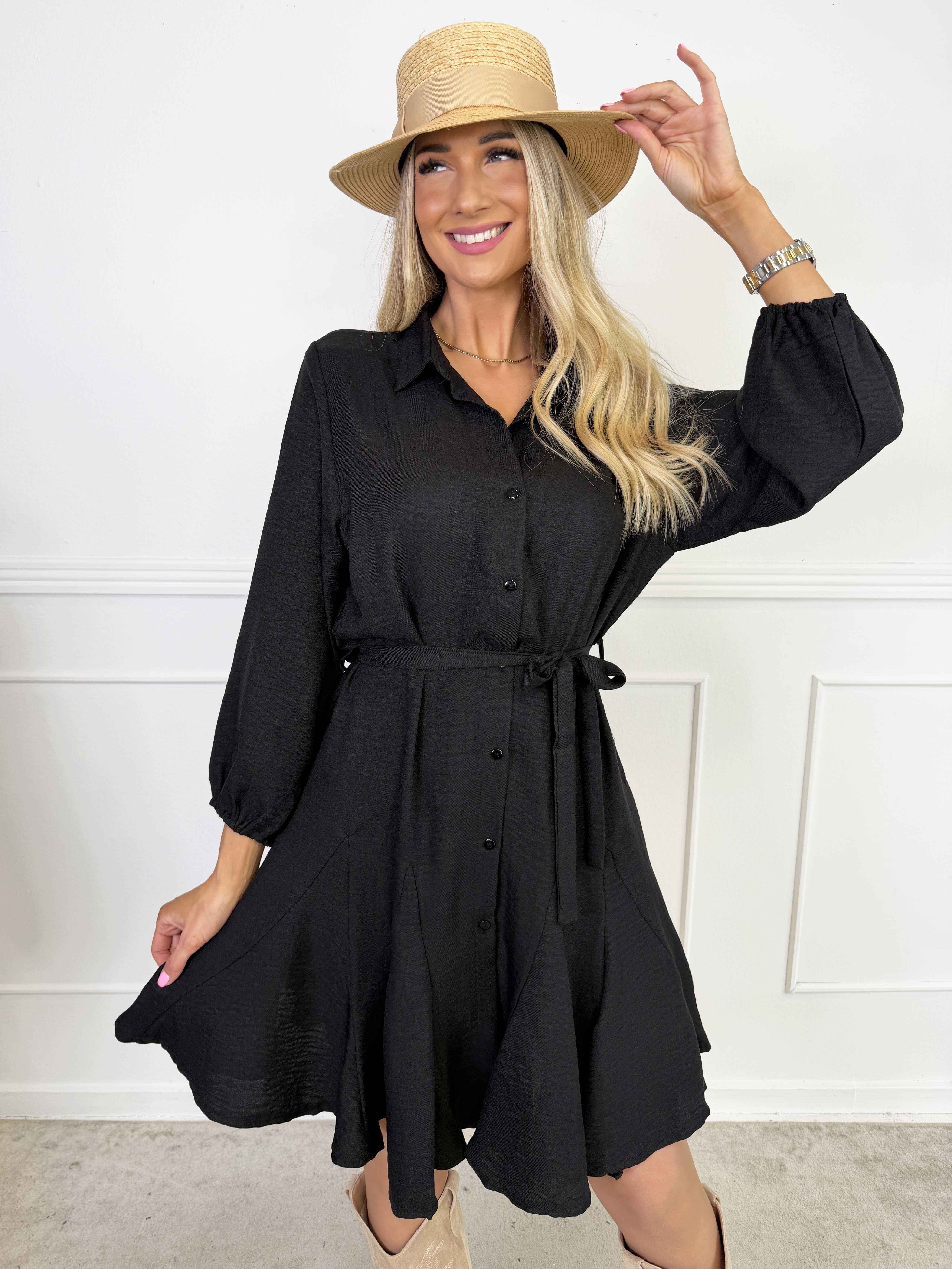 Pil - Sød skjortekjole med flæsekant forneden