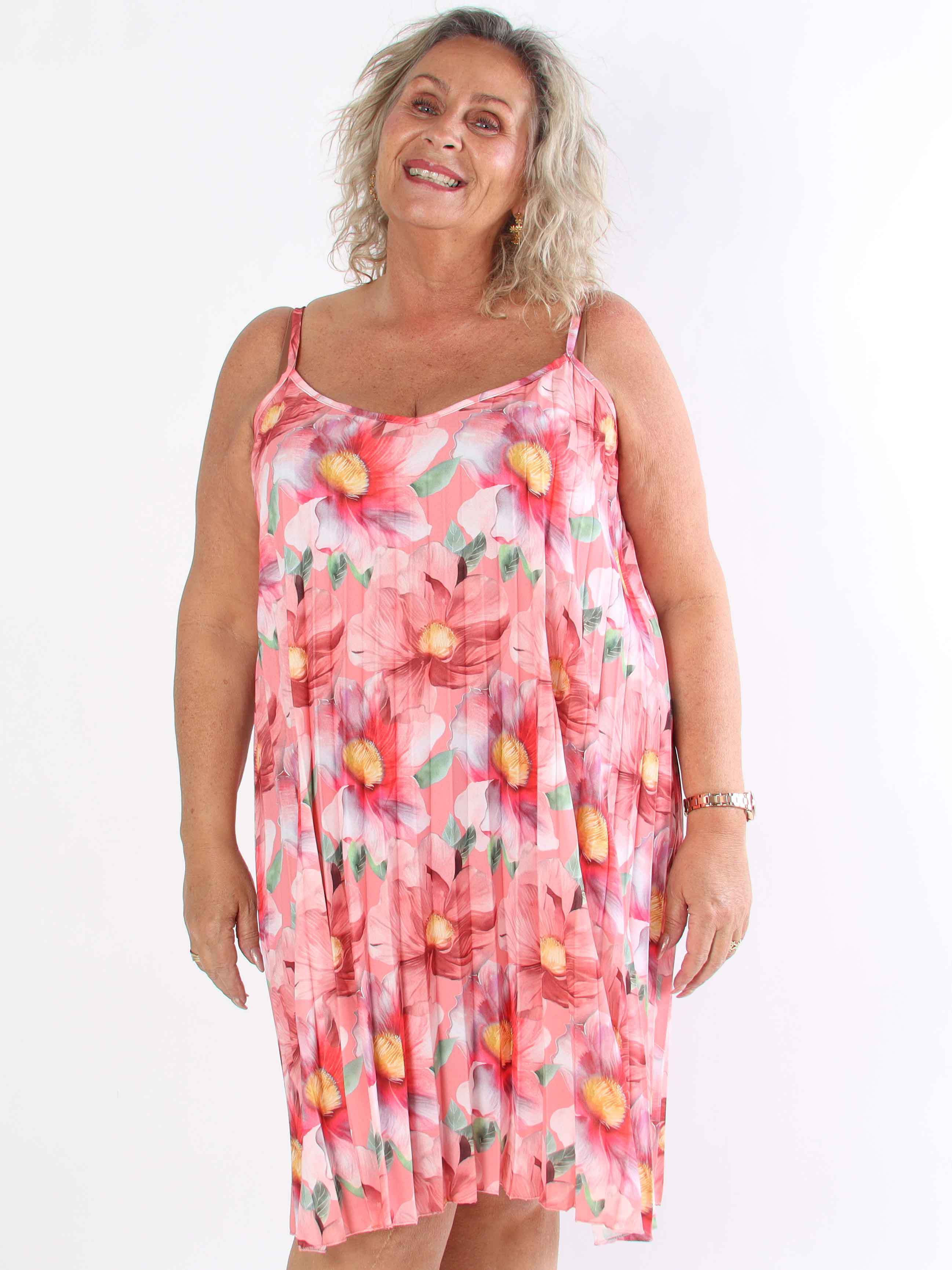 Poppy - Sød plisseret stropkjole i viskose med blomsterprint