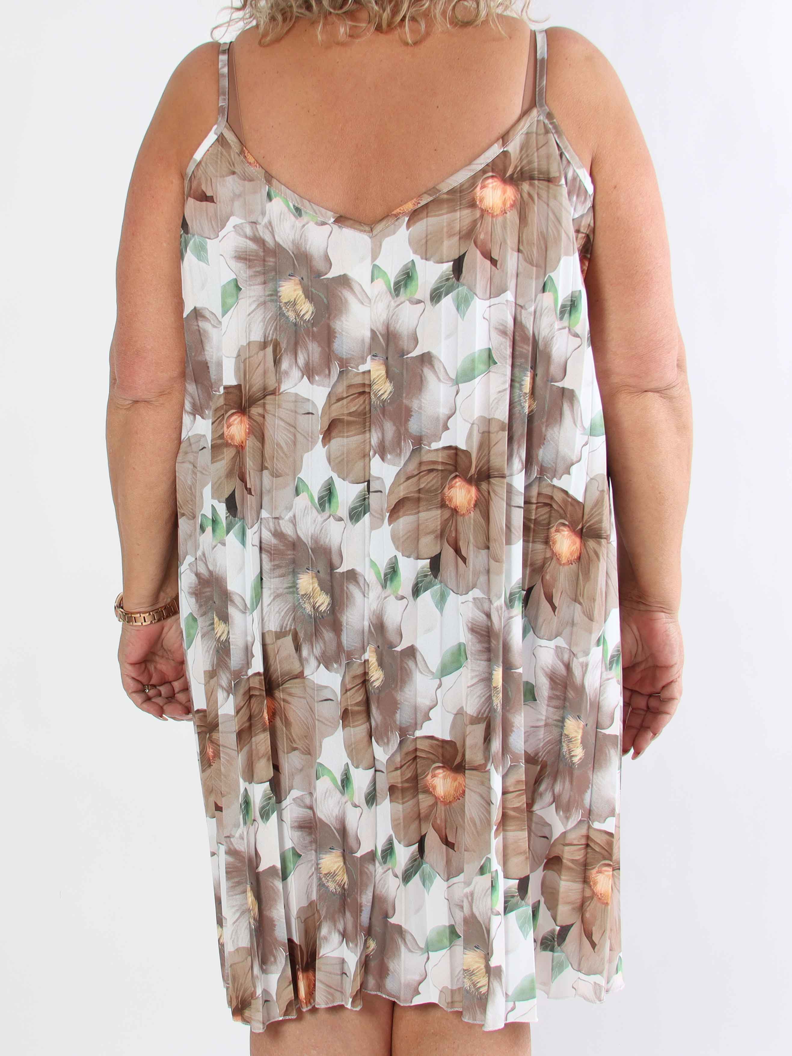 Poppy - Sød plisseret stropkjole i viskose med blomsterprint