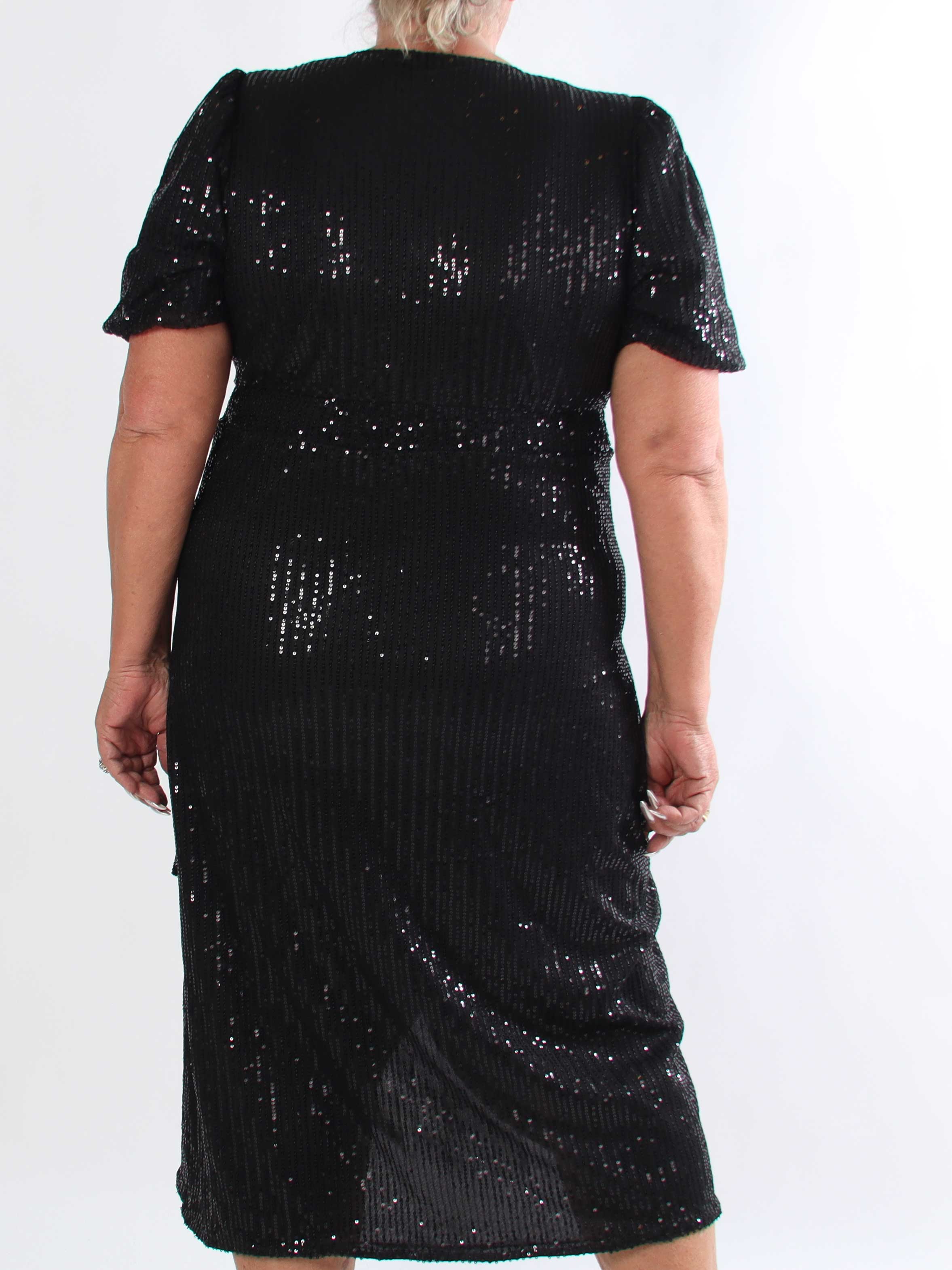 Primula Glitter - Plus size kjole i slå-om look med pailletter