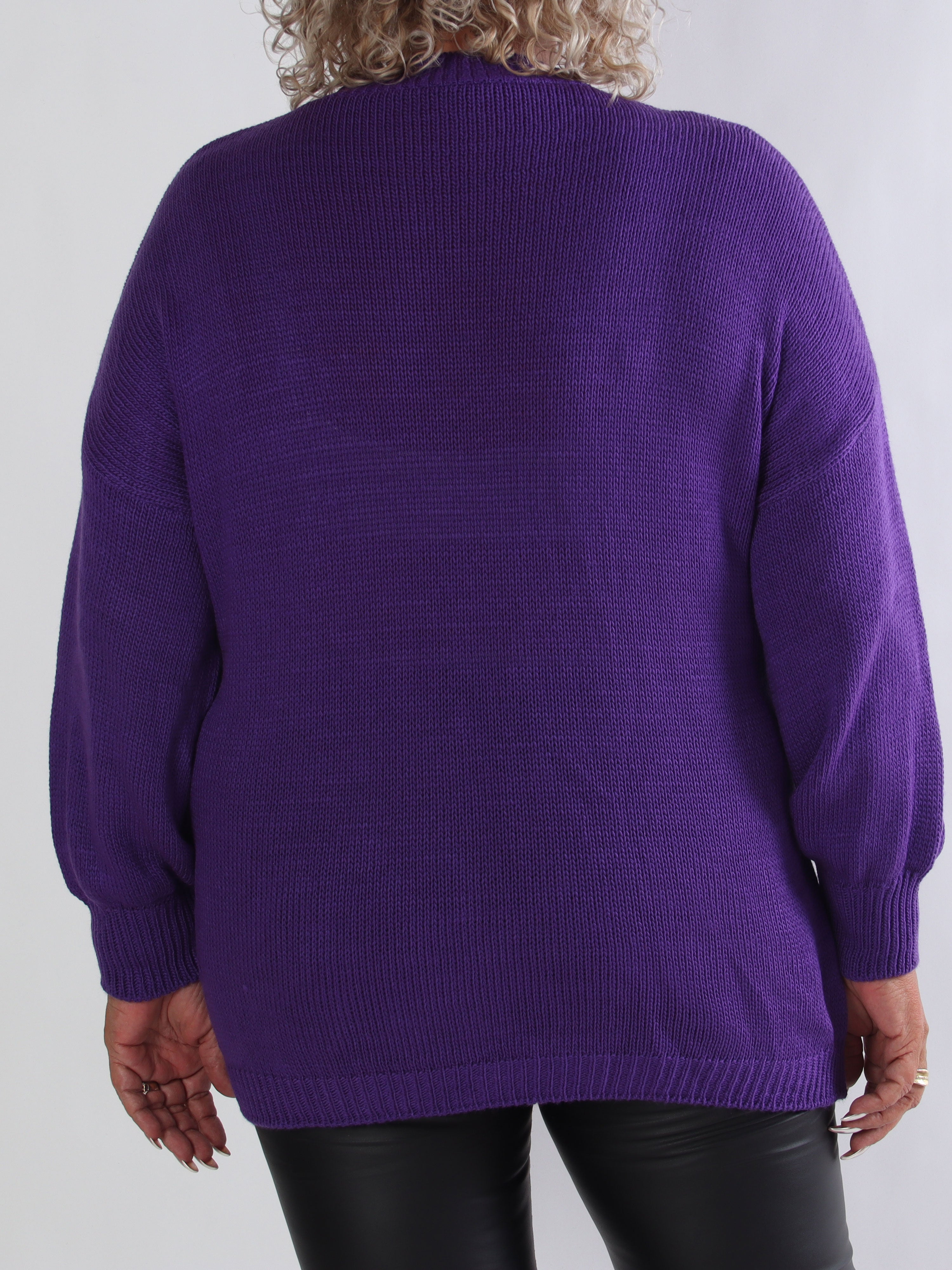 Priscilla - Plus size striktrøje med VOGUE skrevet med guld glimmertråde