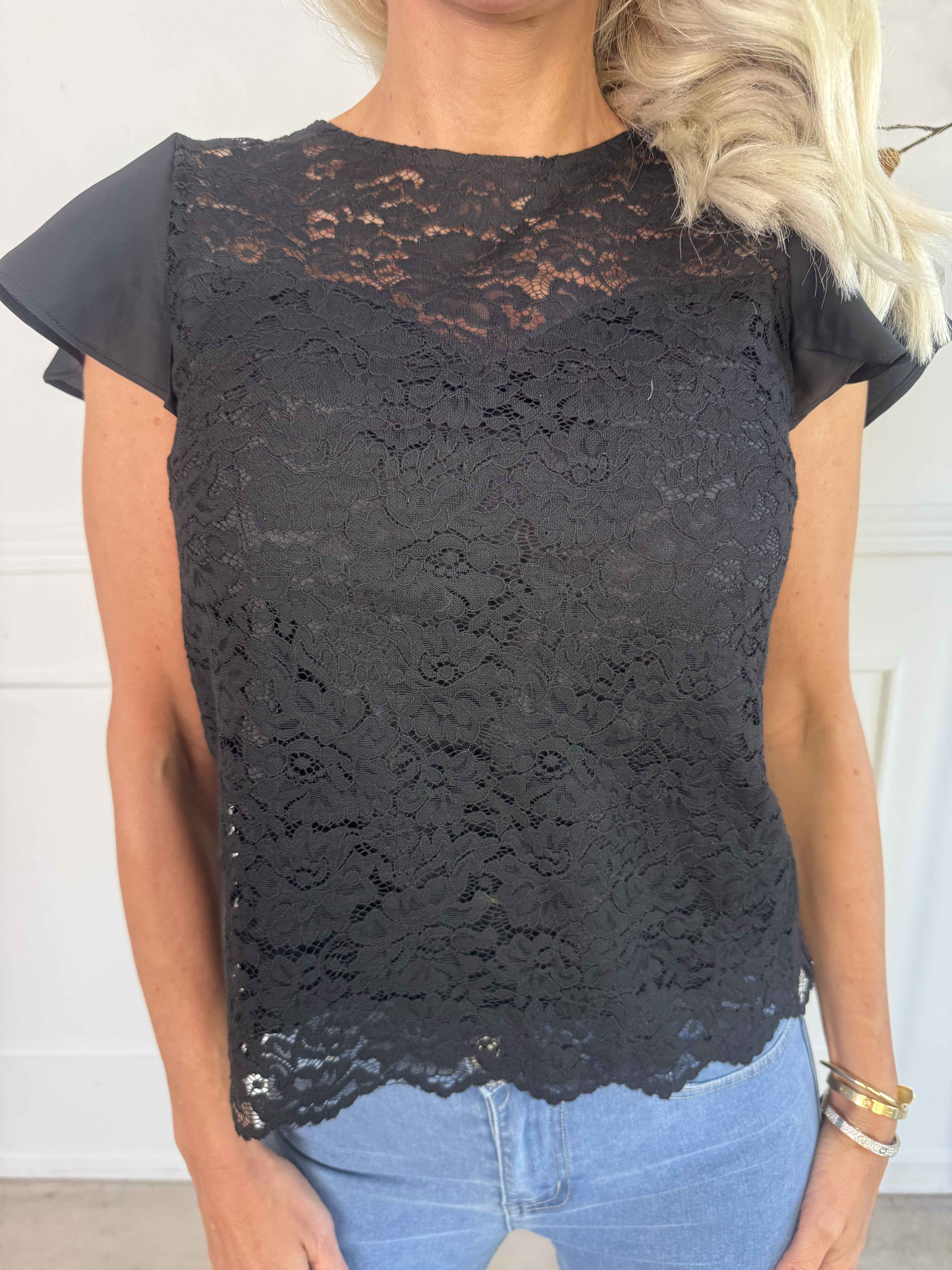 Remi - Blondebluse med transparent blonde på ryggen