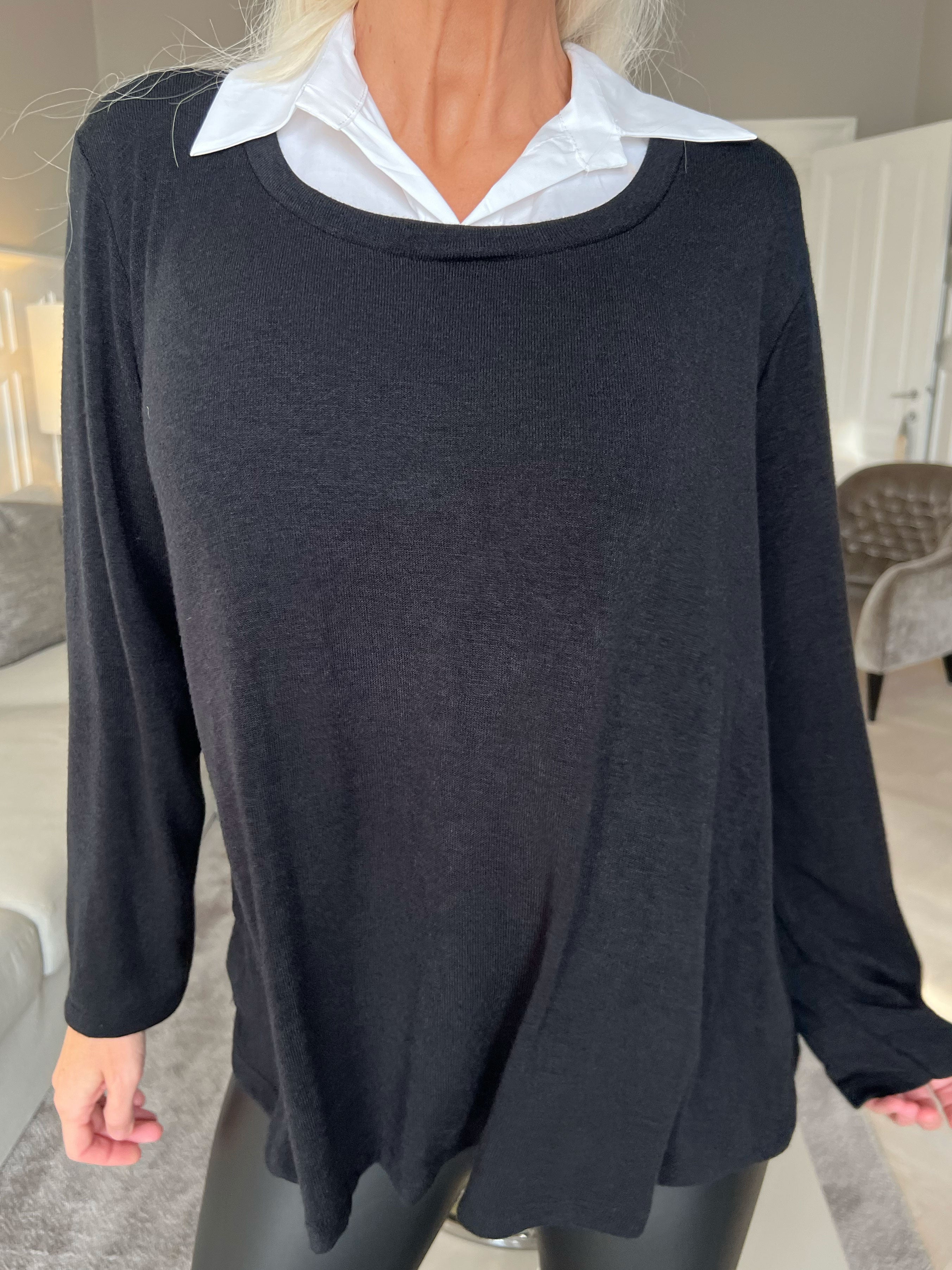 Rita - Dejlig blød bluse med hvid skjortekrave