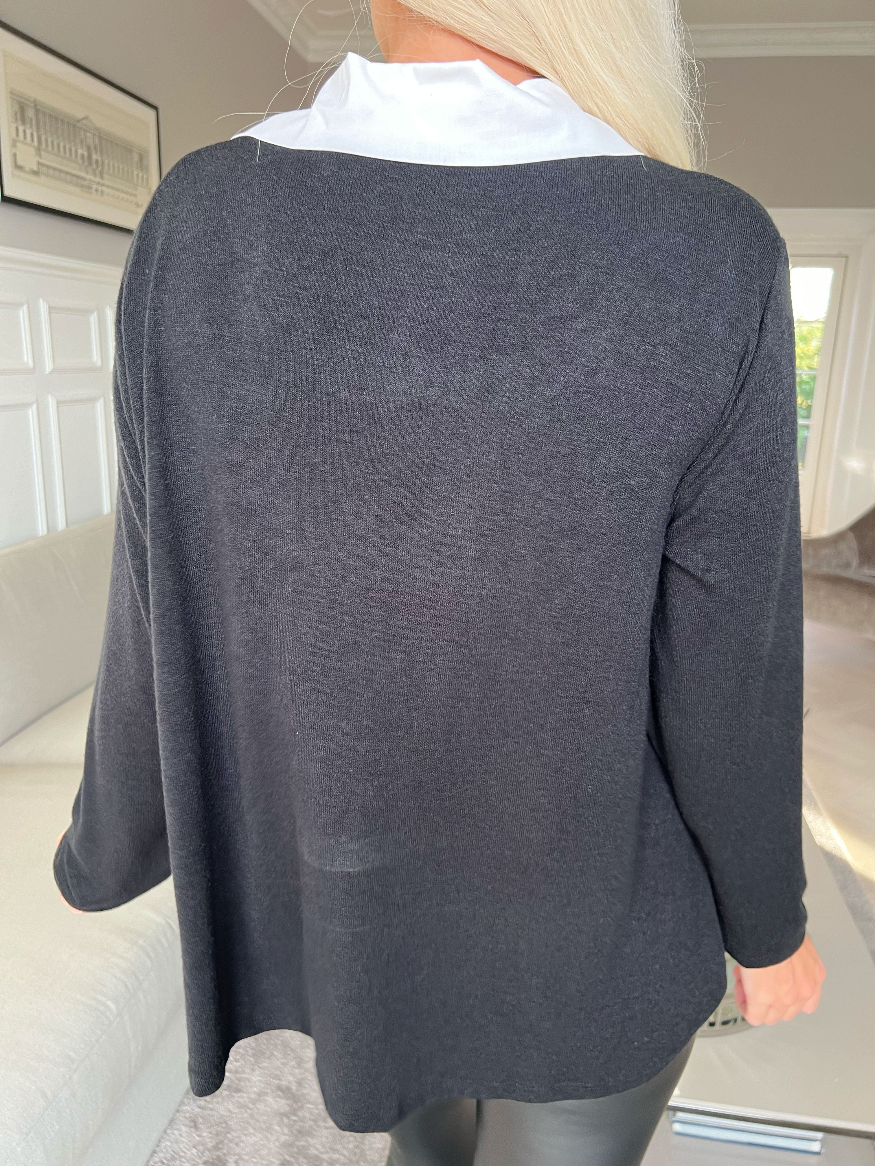 Rita - Dejlig blød bluse med hvid skjortekrave