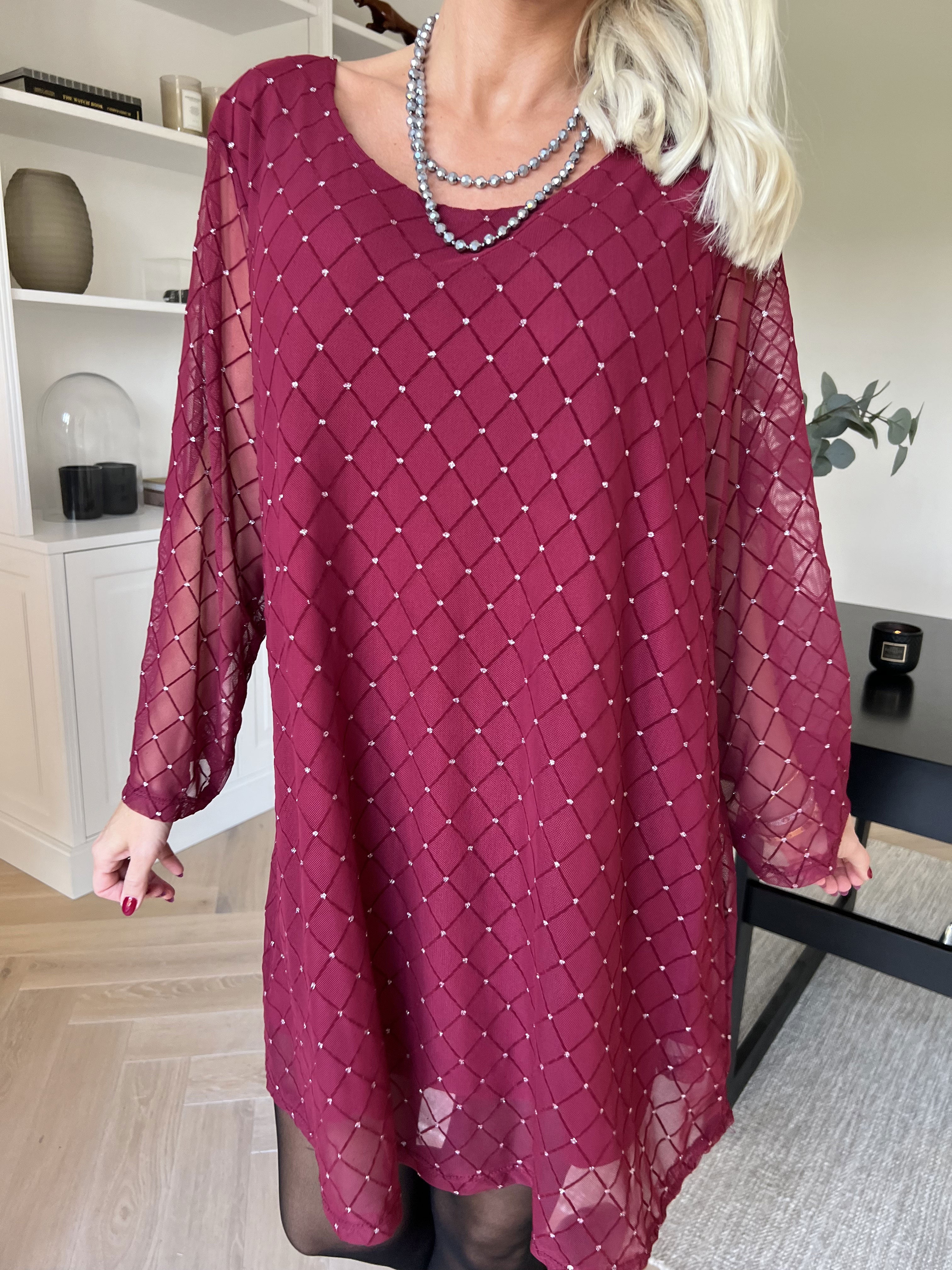 Ritte - Langærmet mesh kjole med glimmer detaljer