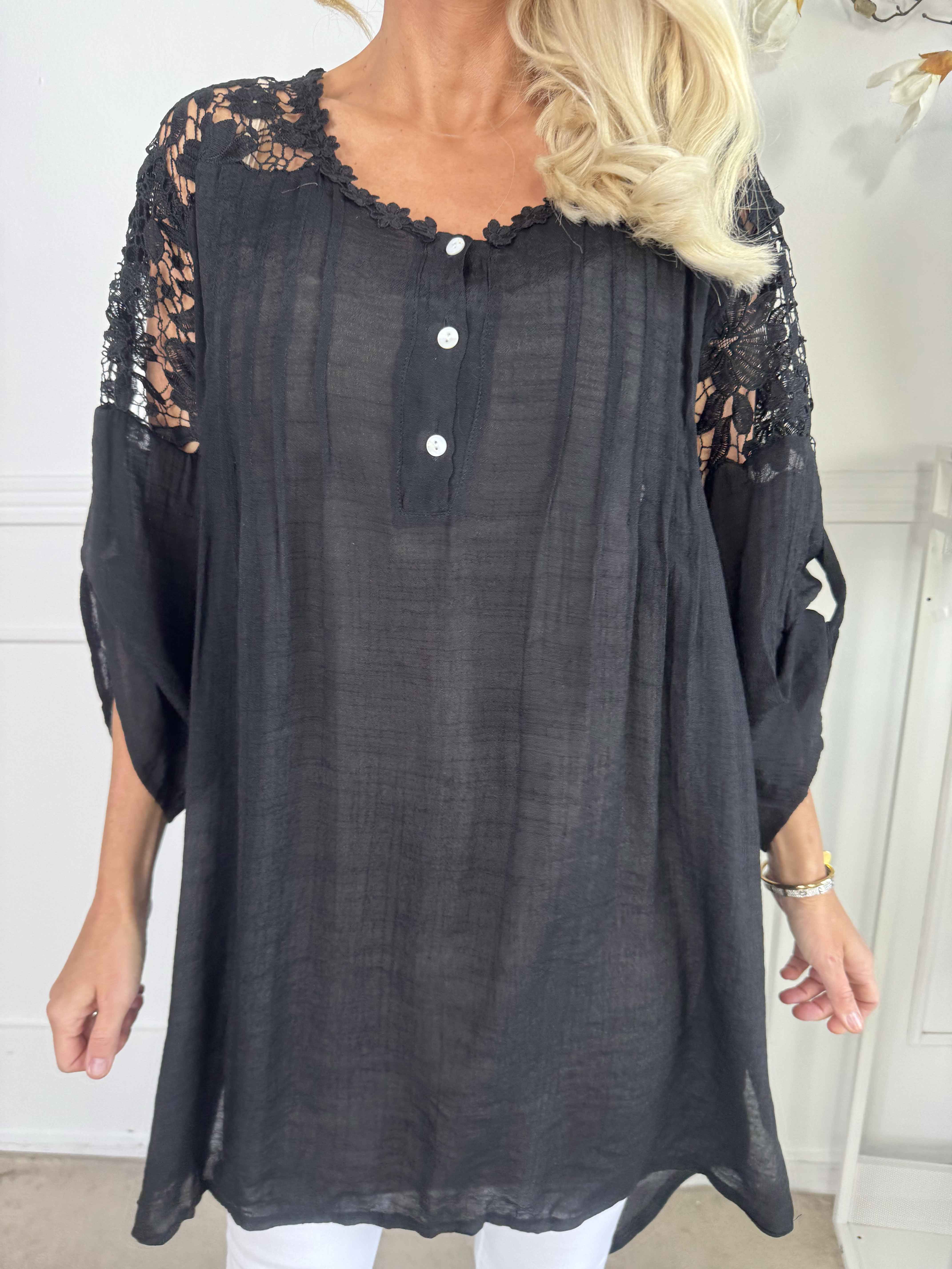 Rosalie - Sød feminin tunika med broderet ryg