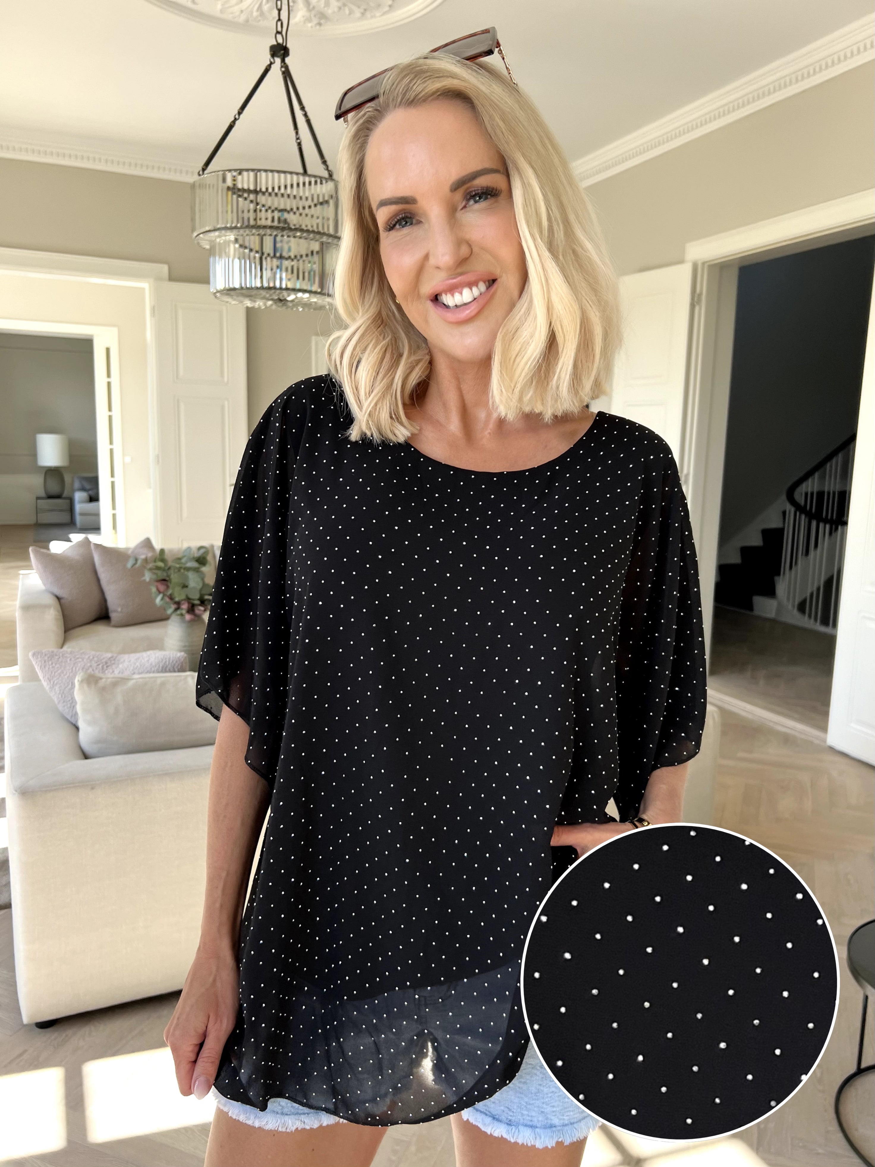 Rosie - Sød viskose bluse med chiffonlag og similisten