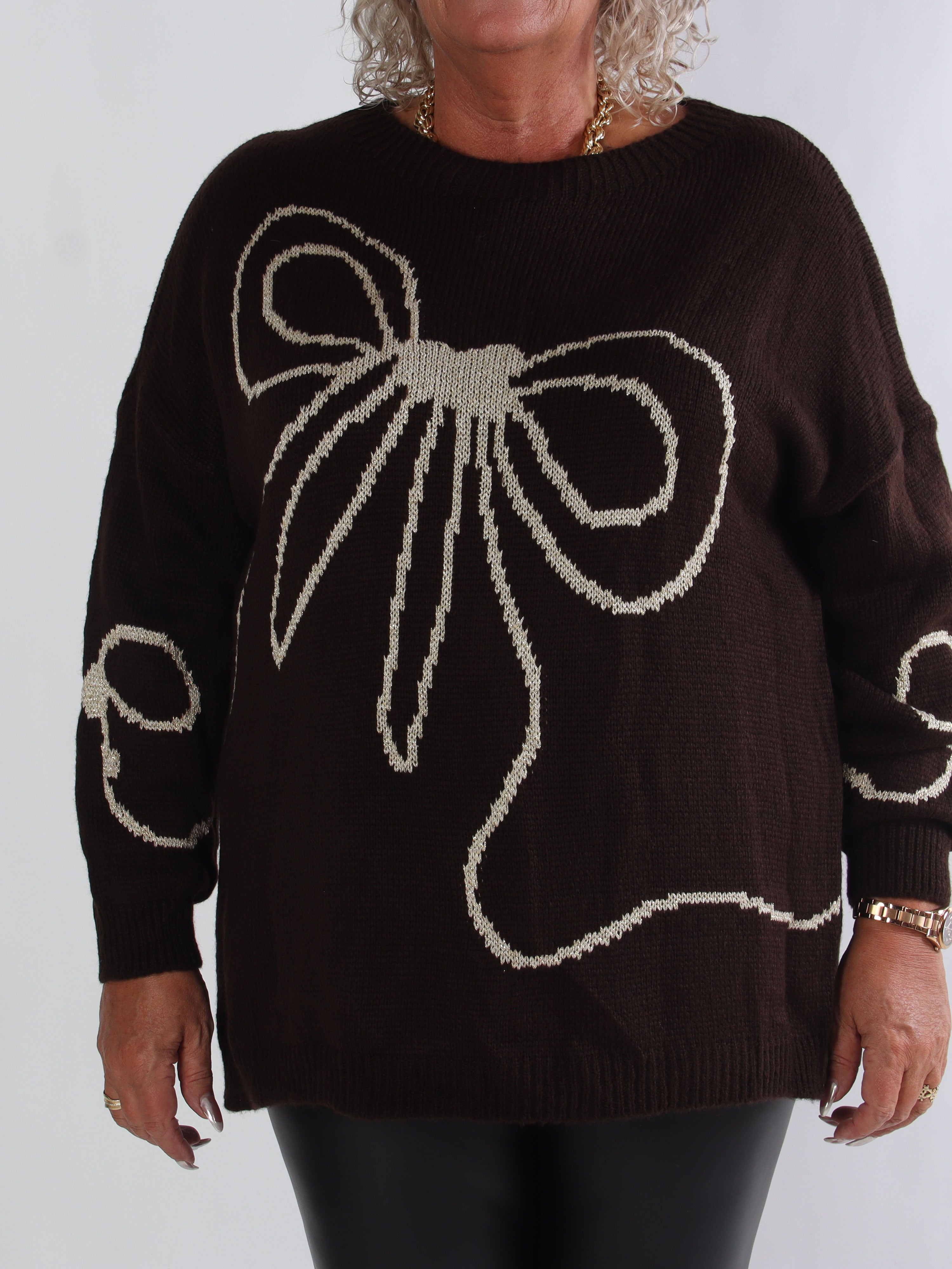 Ruby - Plus size striktrøje med uld og sløjfe i guldtråde