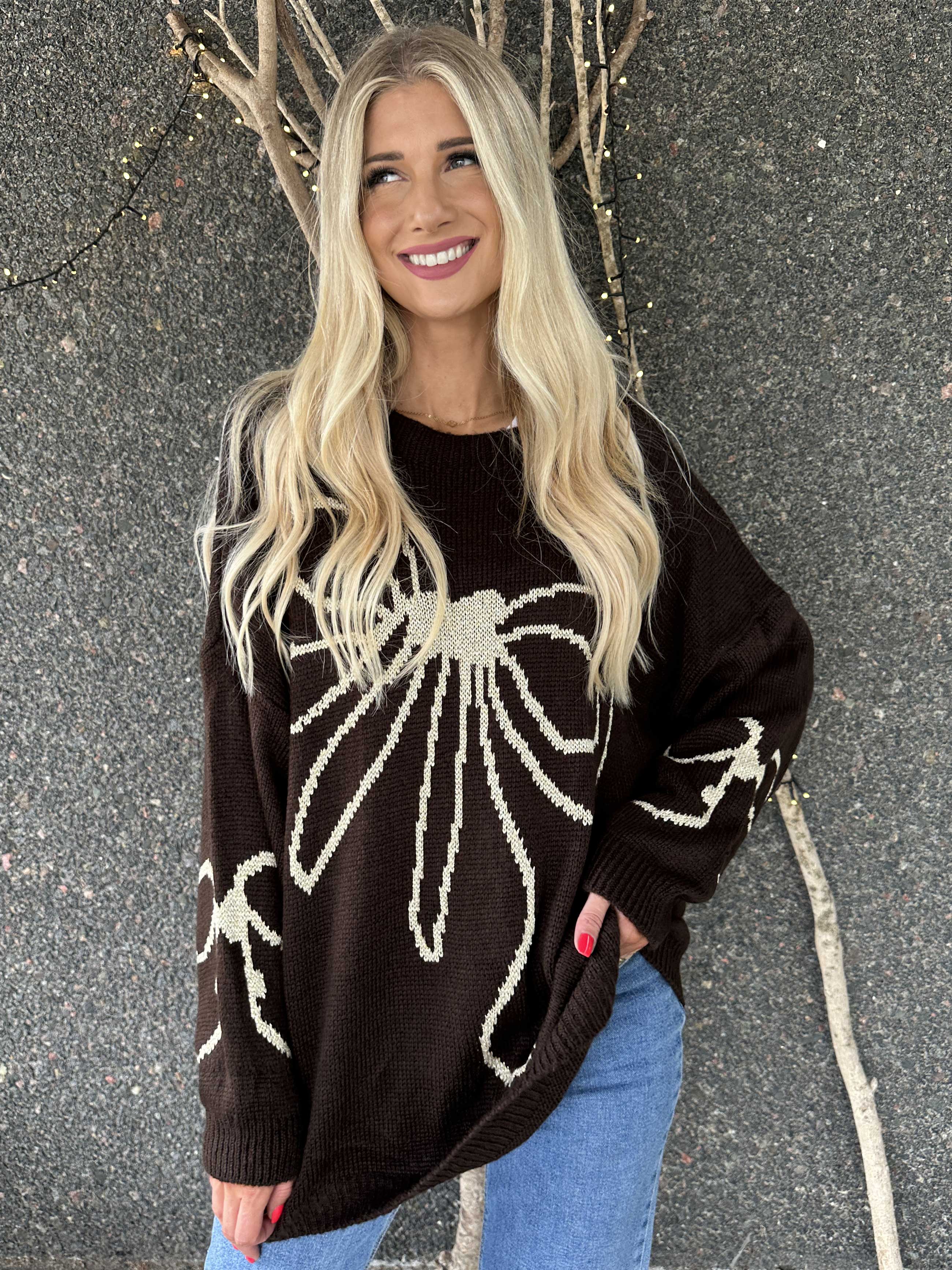 Ruby - Striktrøje med uld og sløjfe i guldtråde