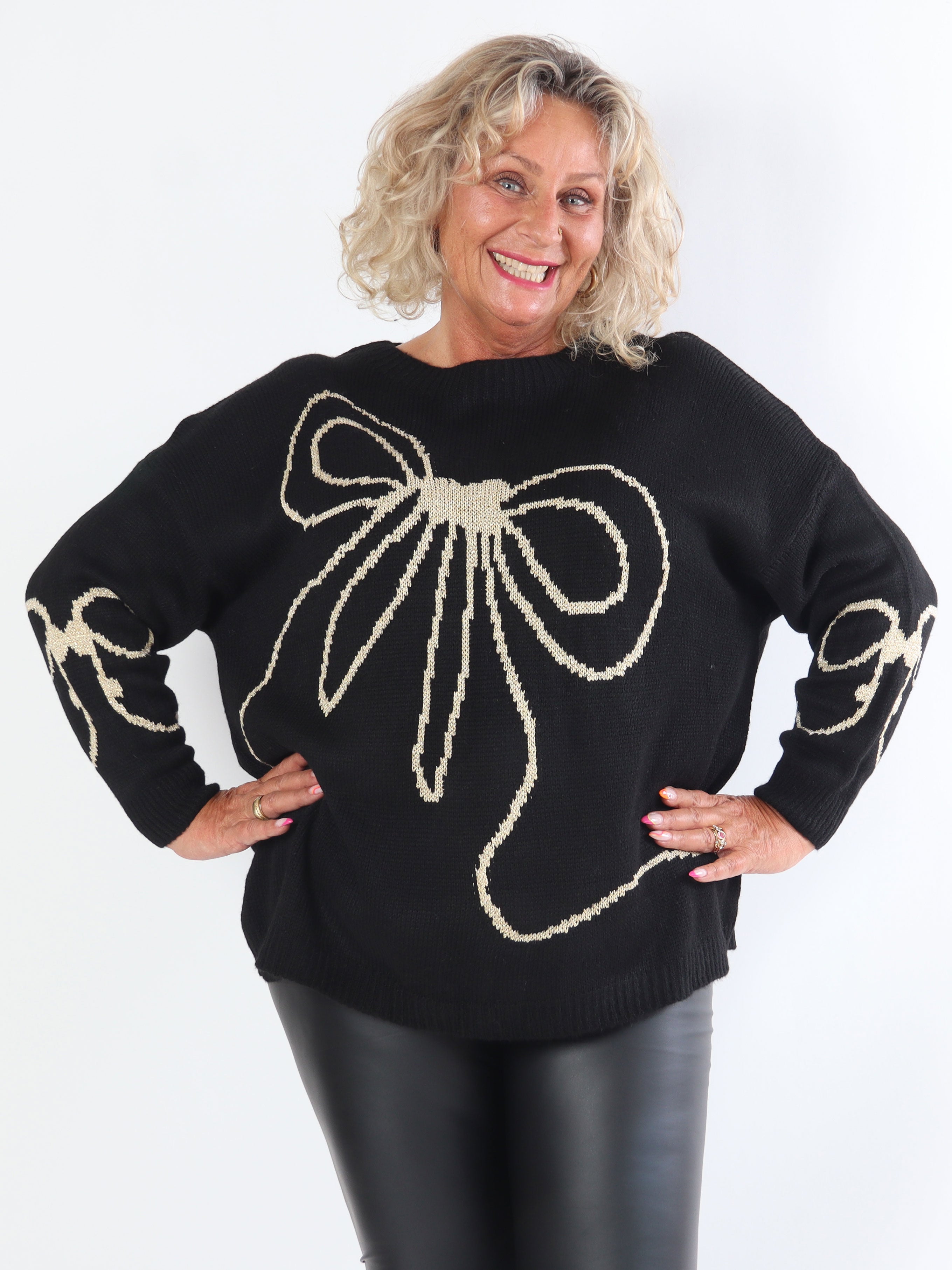 Ruby - Plus size striktrøje med uld og sløjfe i guldtråde