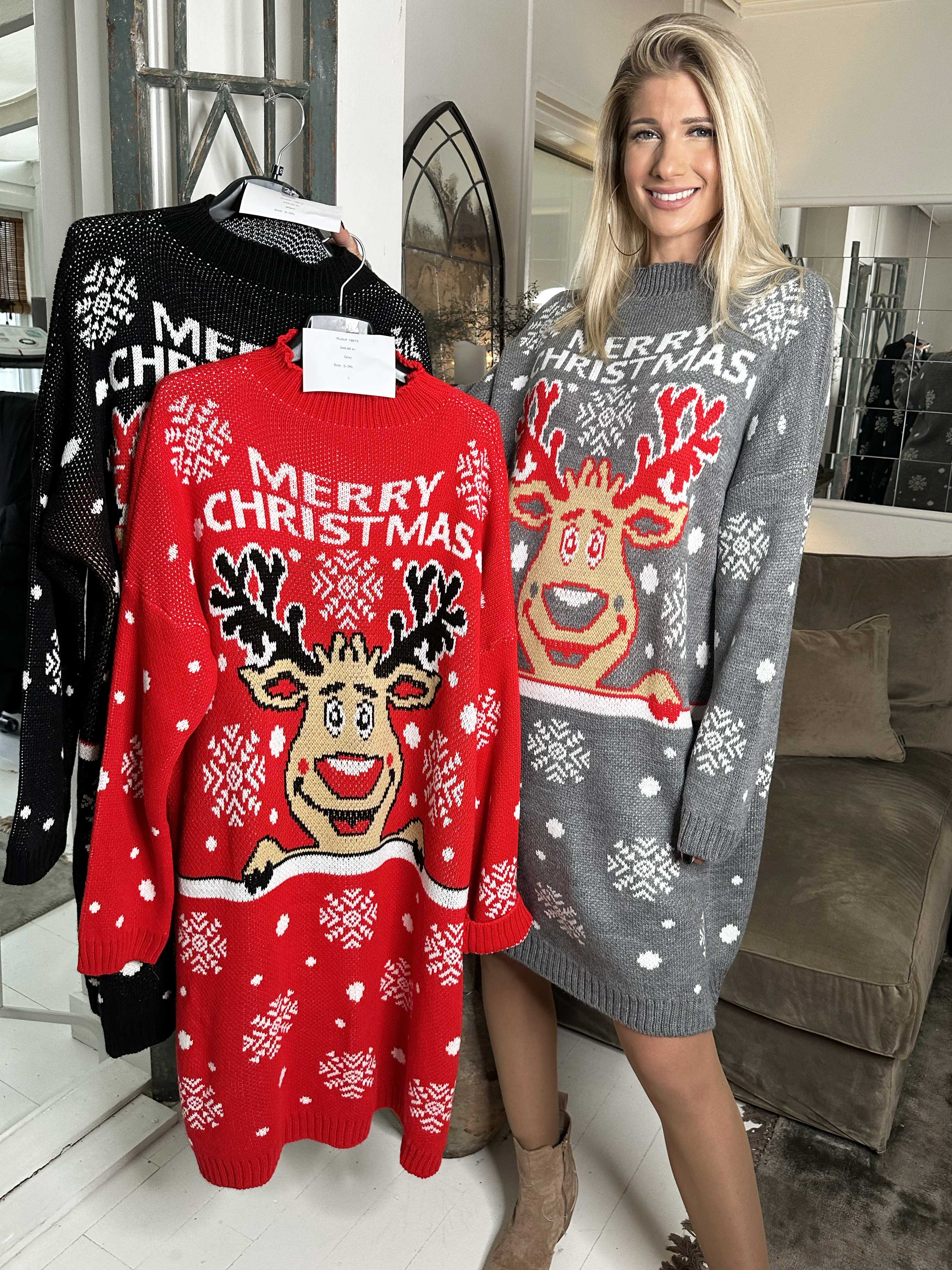 Rudolf - Julestrikkjole med snefnug og rudolf motiv