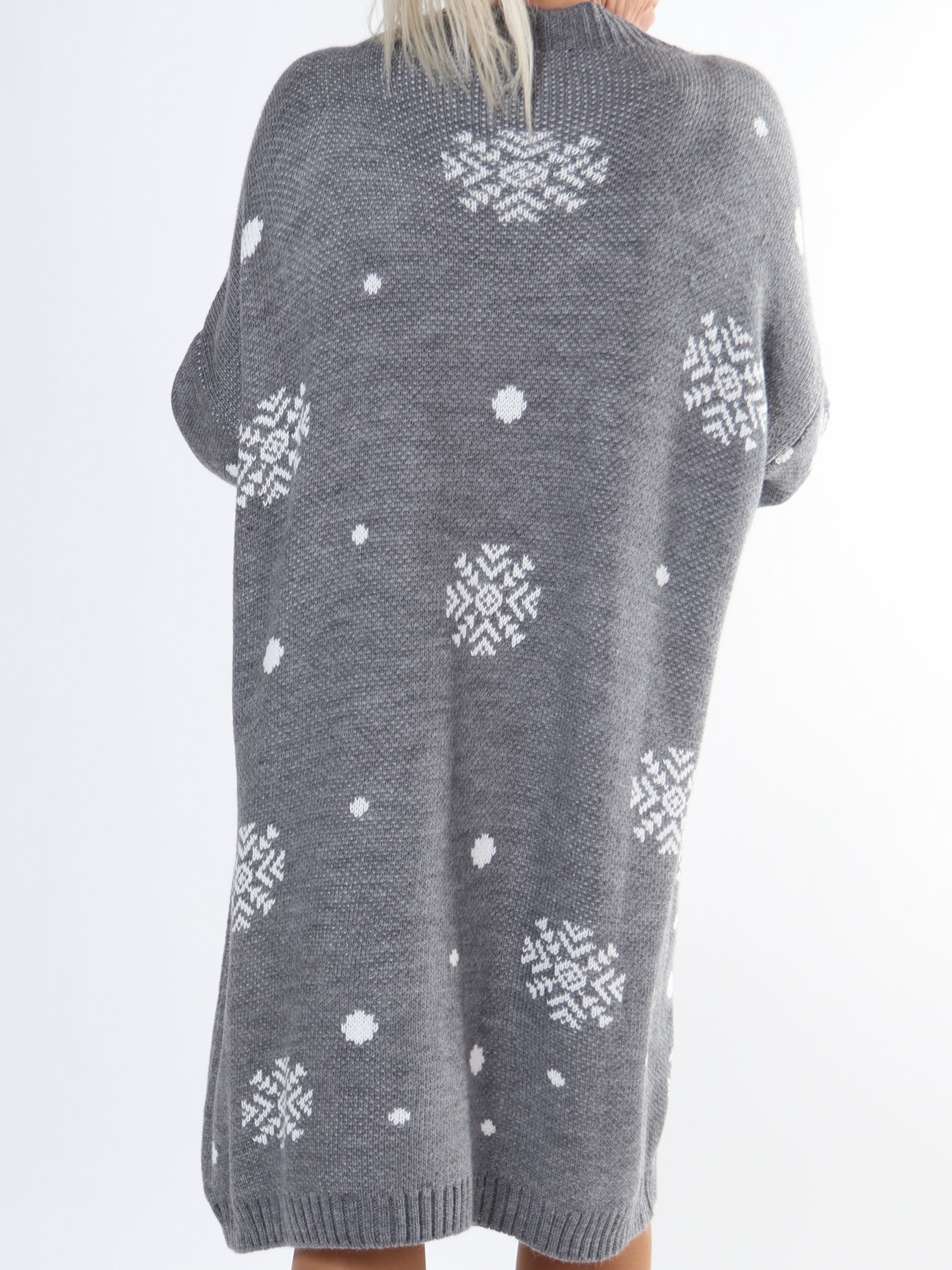 Rudolf - Plus size julestrikkjole med rudolf motiv